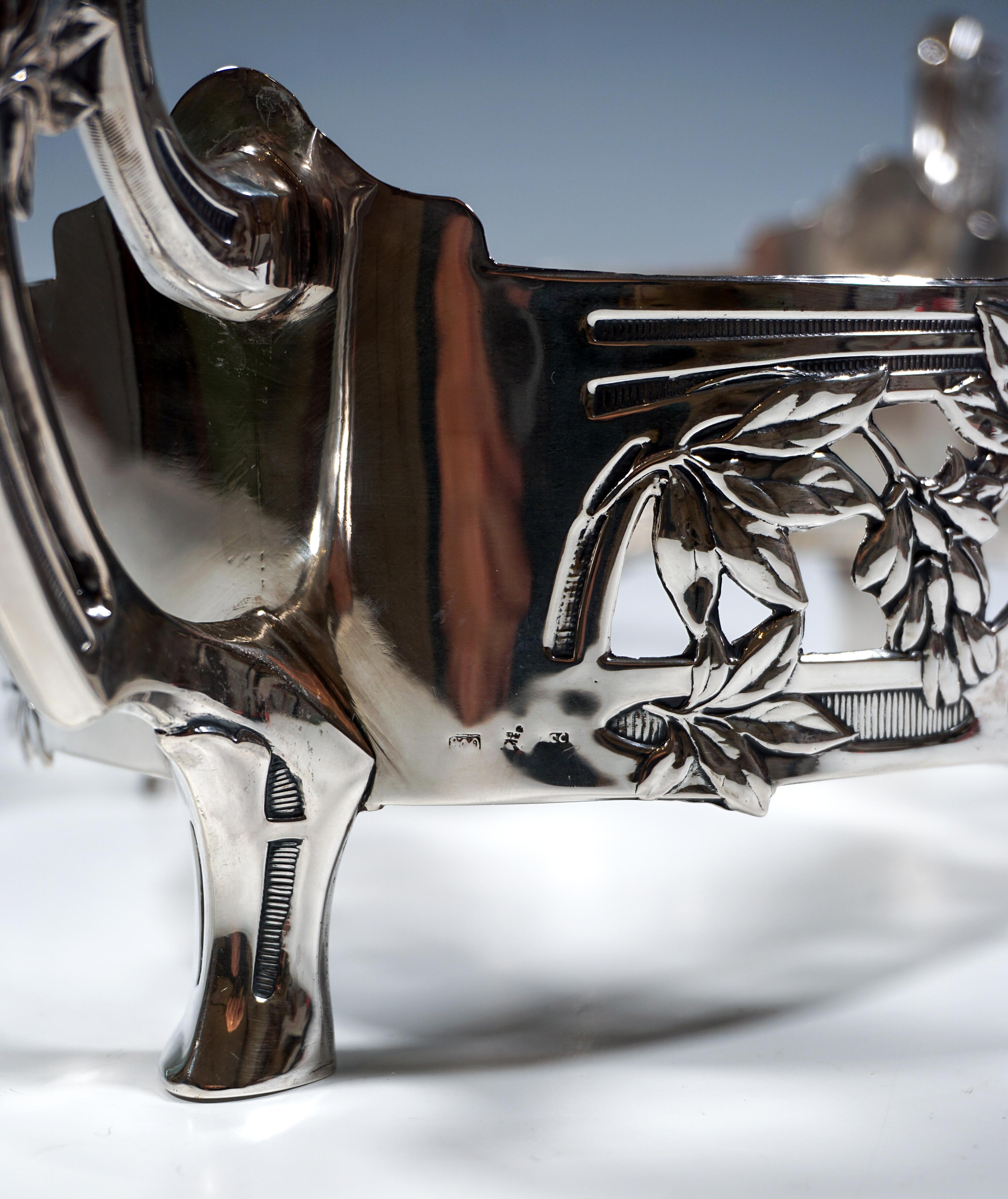 Jardinera Art Nouveau de plata con inserto de cristal original, Alemania, circa 1900 en venta 1
