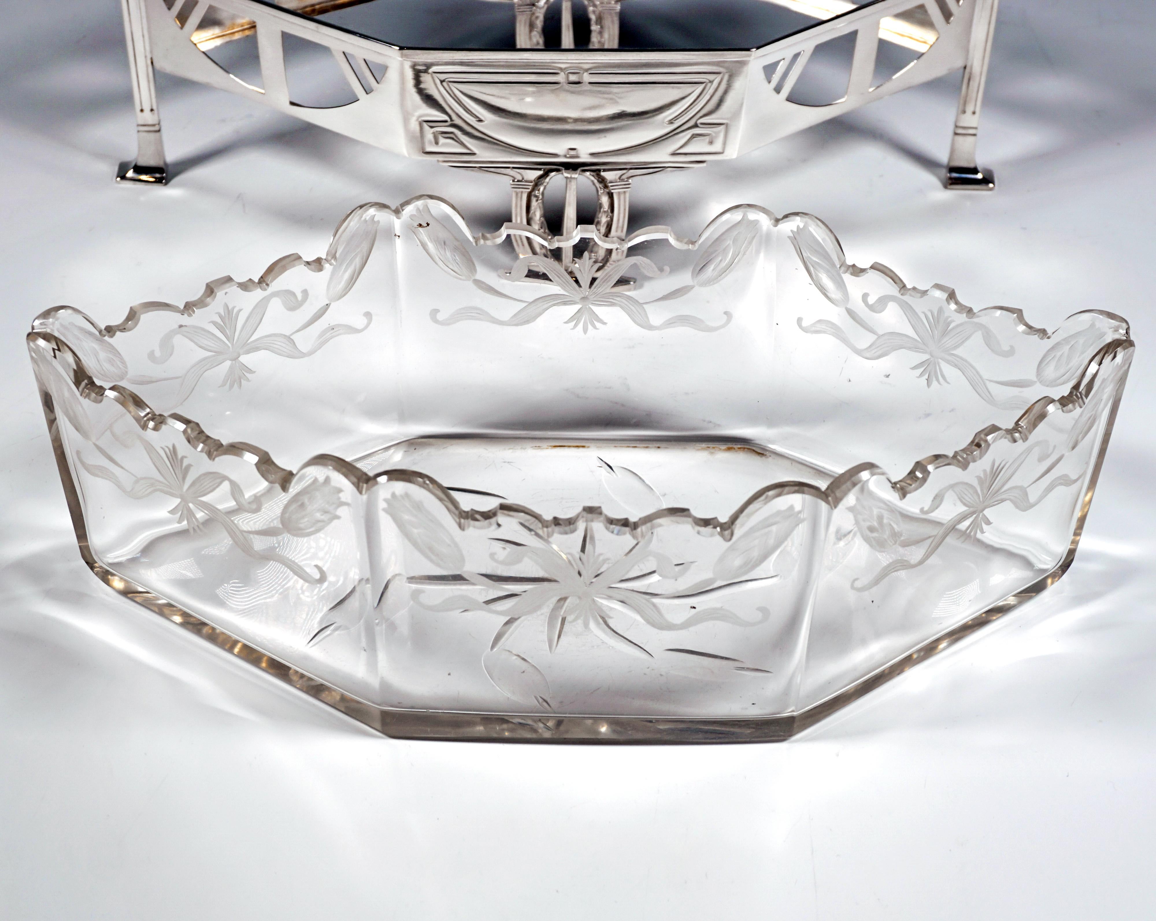 Jardinera Art Nouveau de plata con forro de cristal original, H. Meyen & Co, Alemania en Bueno estado para la venta en Vienna, AT