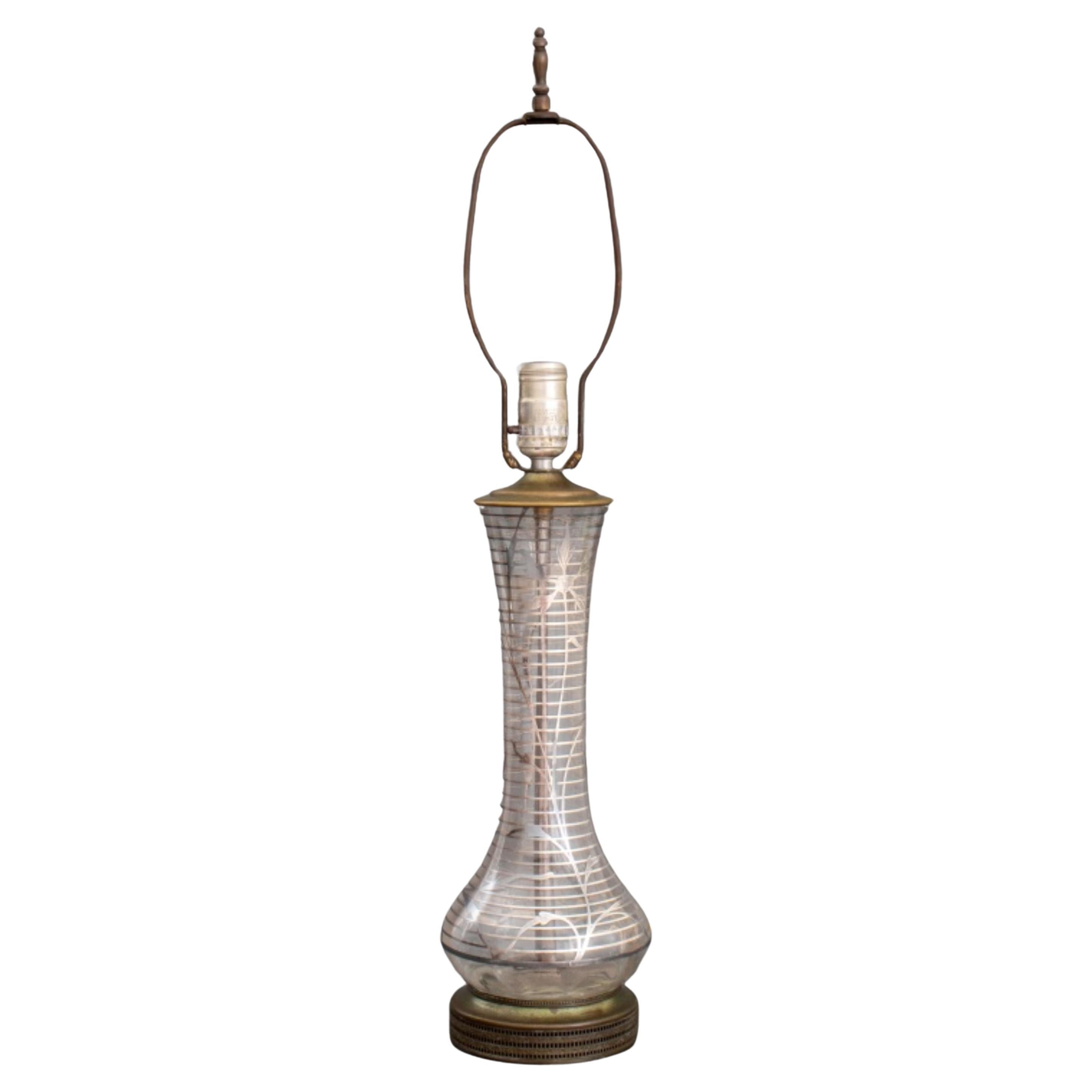 Lámpara de sobremesa Art Nouveau de cristal superpuesto plateado