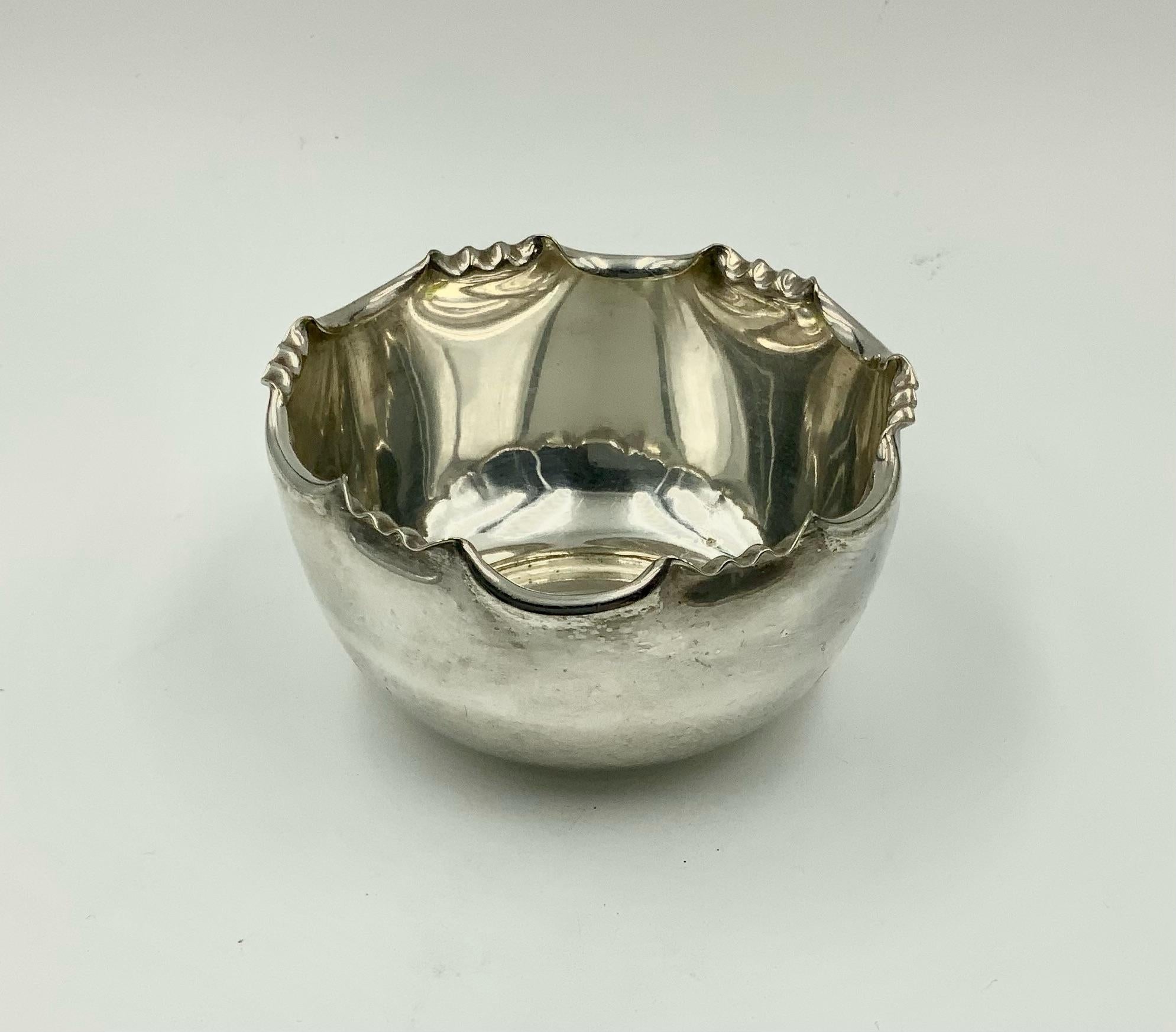 Art Nouveau Silver Plate Sugar and Creamer in Caddy Tray by James Dixon & Sons In Good Condition In Miami Beach, FL