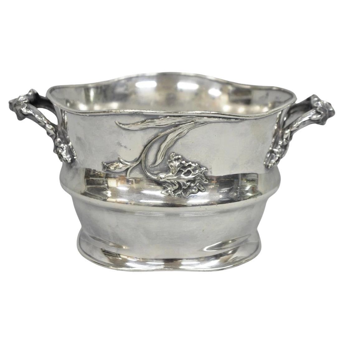 Sottobicchiere per bottiglie di vino in stile Art Nouveau, placcato in argento, con stampa floreale.