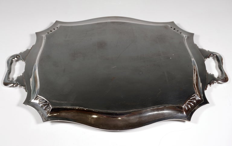 Art Nouveau Silver Tray with a Curved Edge, by J.C. Klinkosch Vienna, ca 1900 For Sale 1
