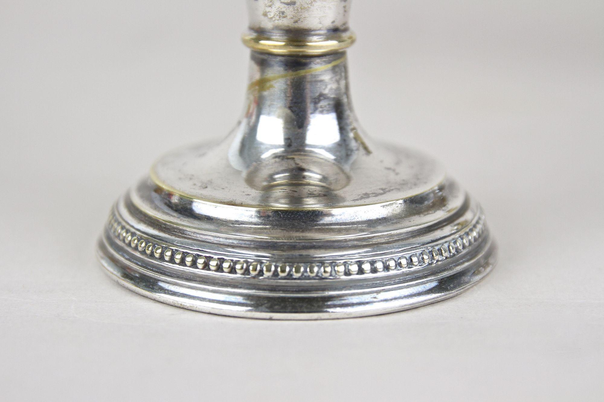 Copas Art Nouveau de latón plateado sobre bandeja de Argentor, Siglo XX, AT 1910 en venta 13