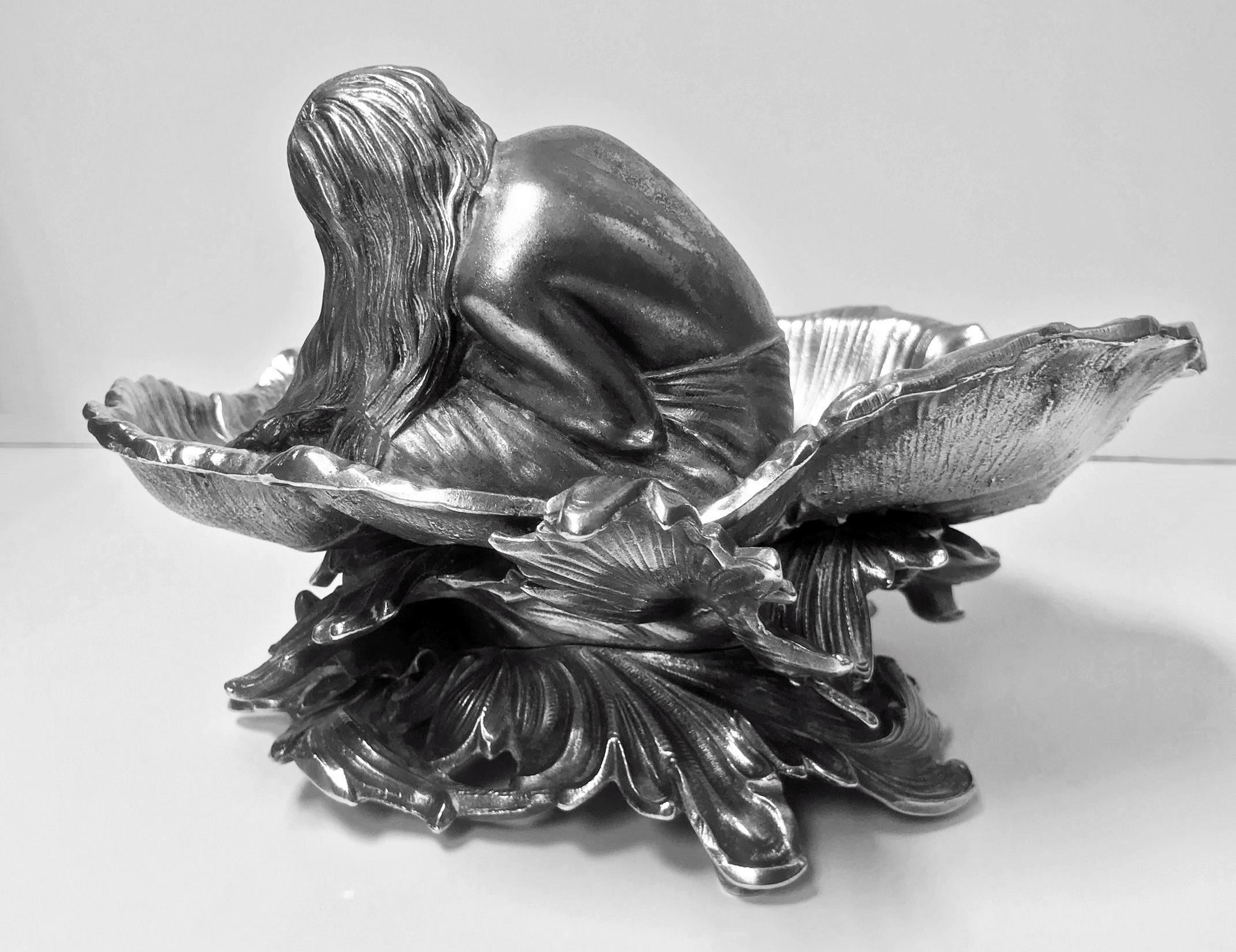 19th Century Art Nouveau Silvered Poppy Centrepiece Vide-Poche, French, circa 1900