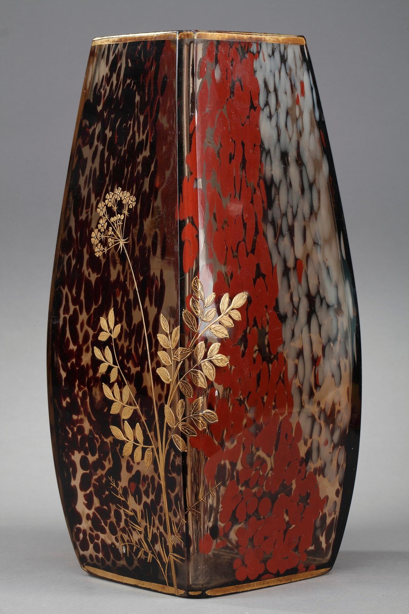 Hand-Painted Art Nouveau Speckled Glass Vase Attributed to Ernest Léveillé For Sale