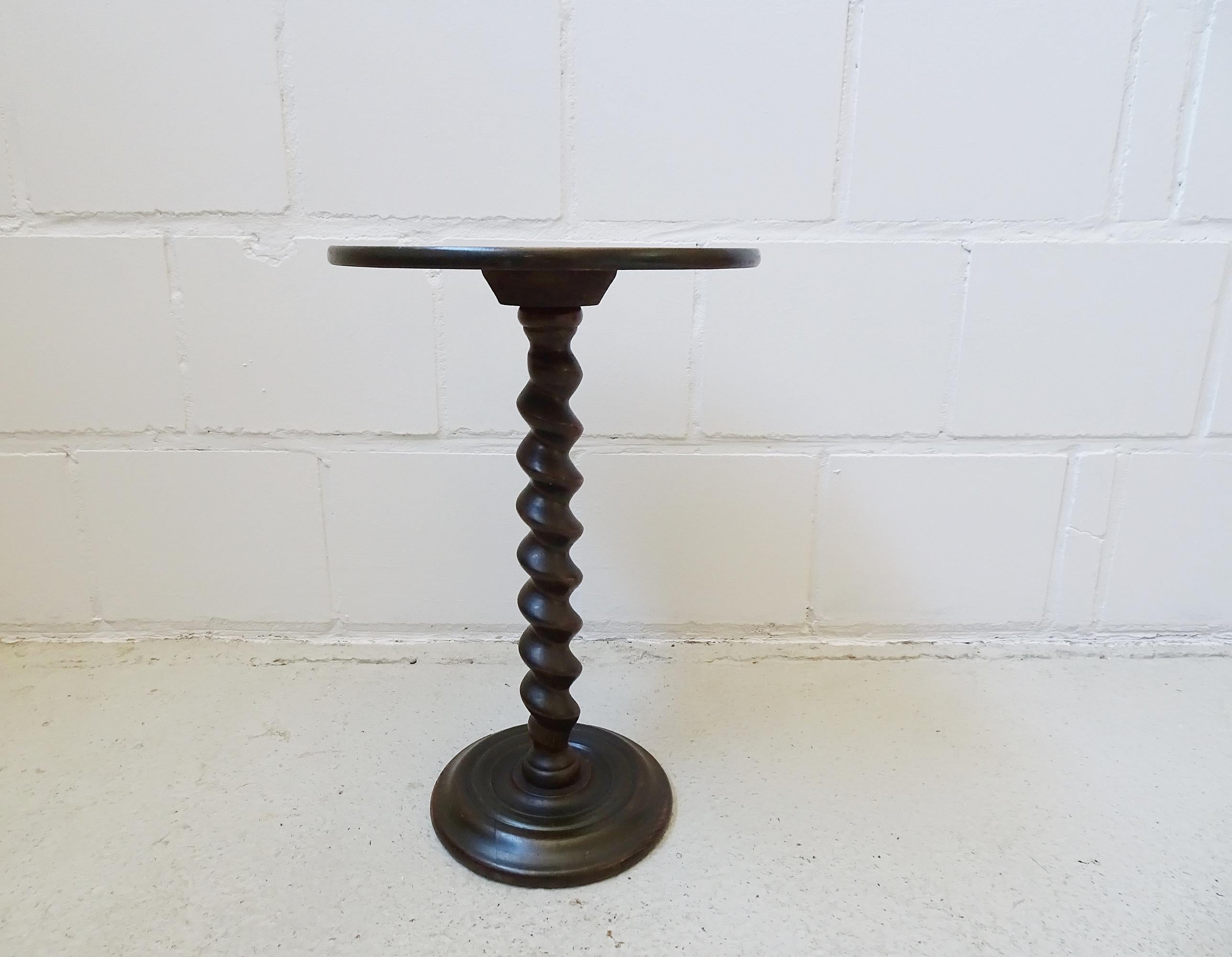 French Art Nouveau Spiral carved Leg Side Martini Table, Column, France 1900