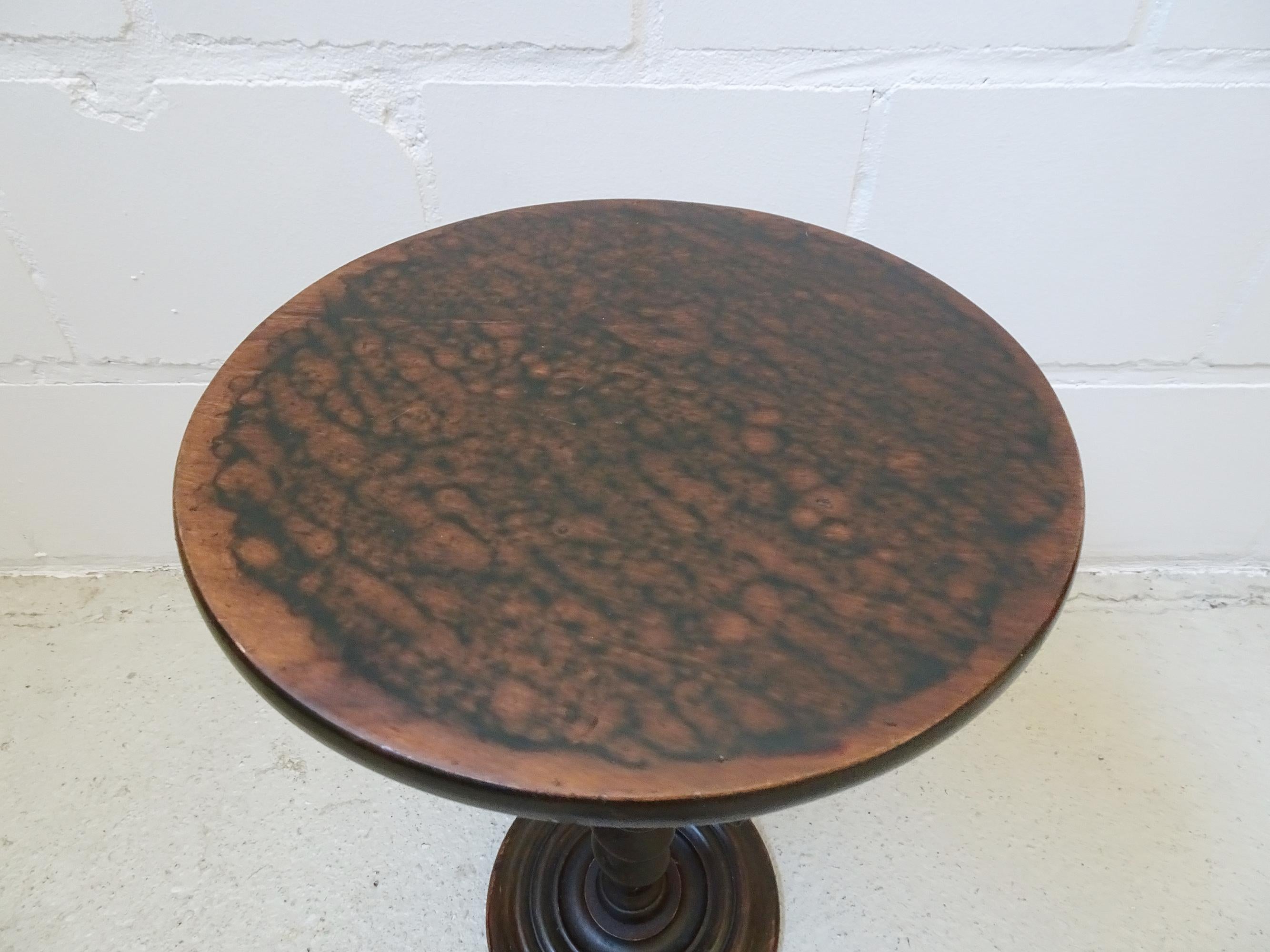Turned Art Nouveau Spiral carved Leg Side Martini Table, Column, France 1900
