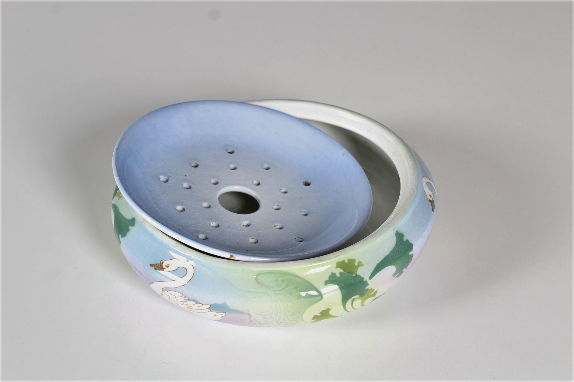 Art Nouveau Sponge Tray, Bowl, Antique Soap Tray In Good Condition For Sale In Greven, DE