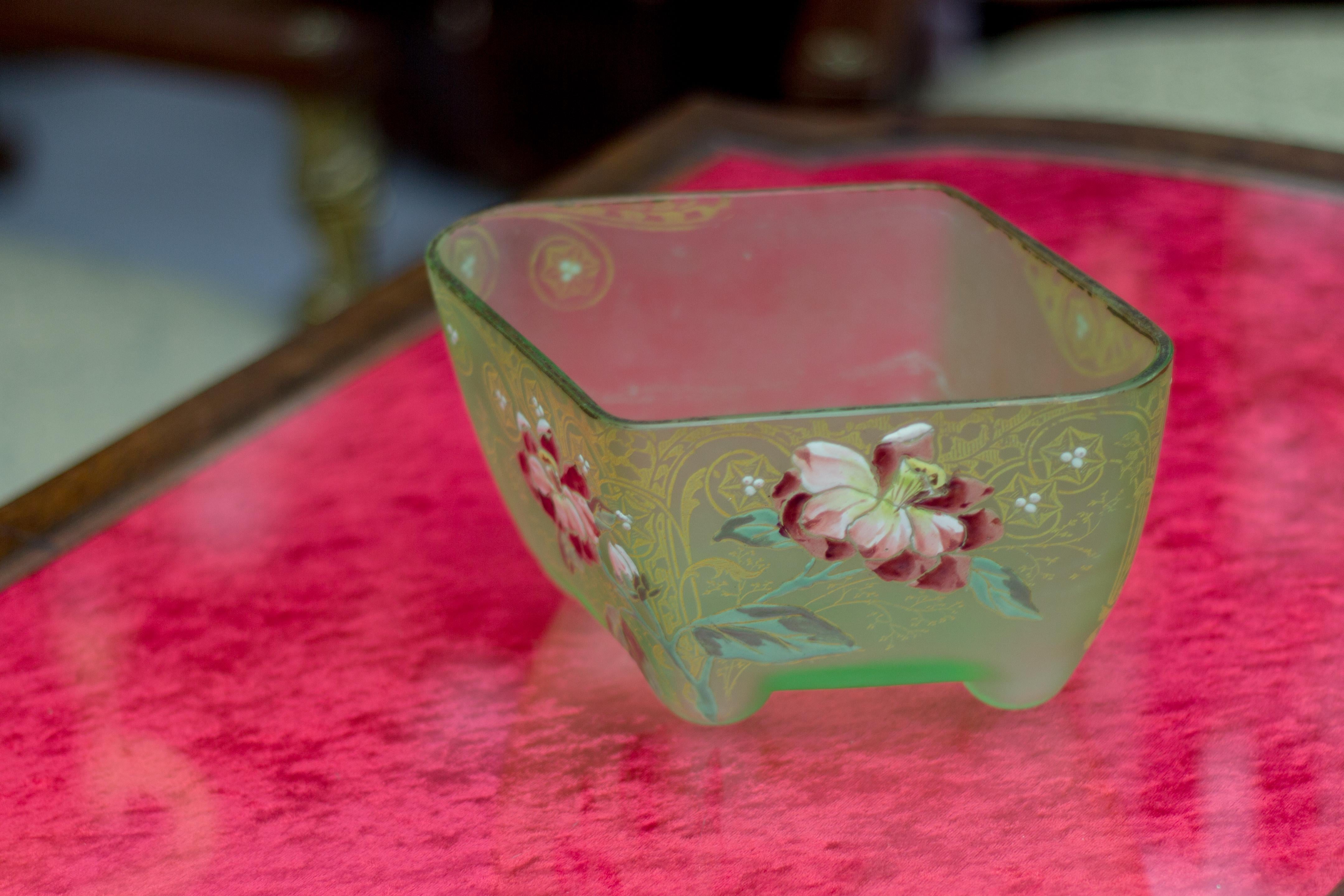 Art Nouveau Square Glass Bowl with Flowers and Ornaments 7