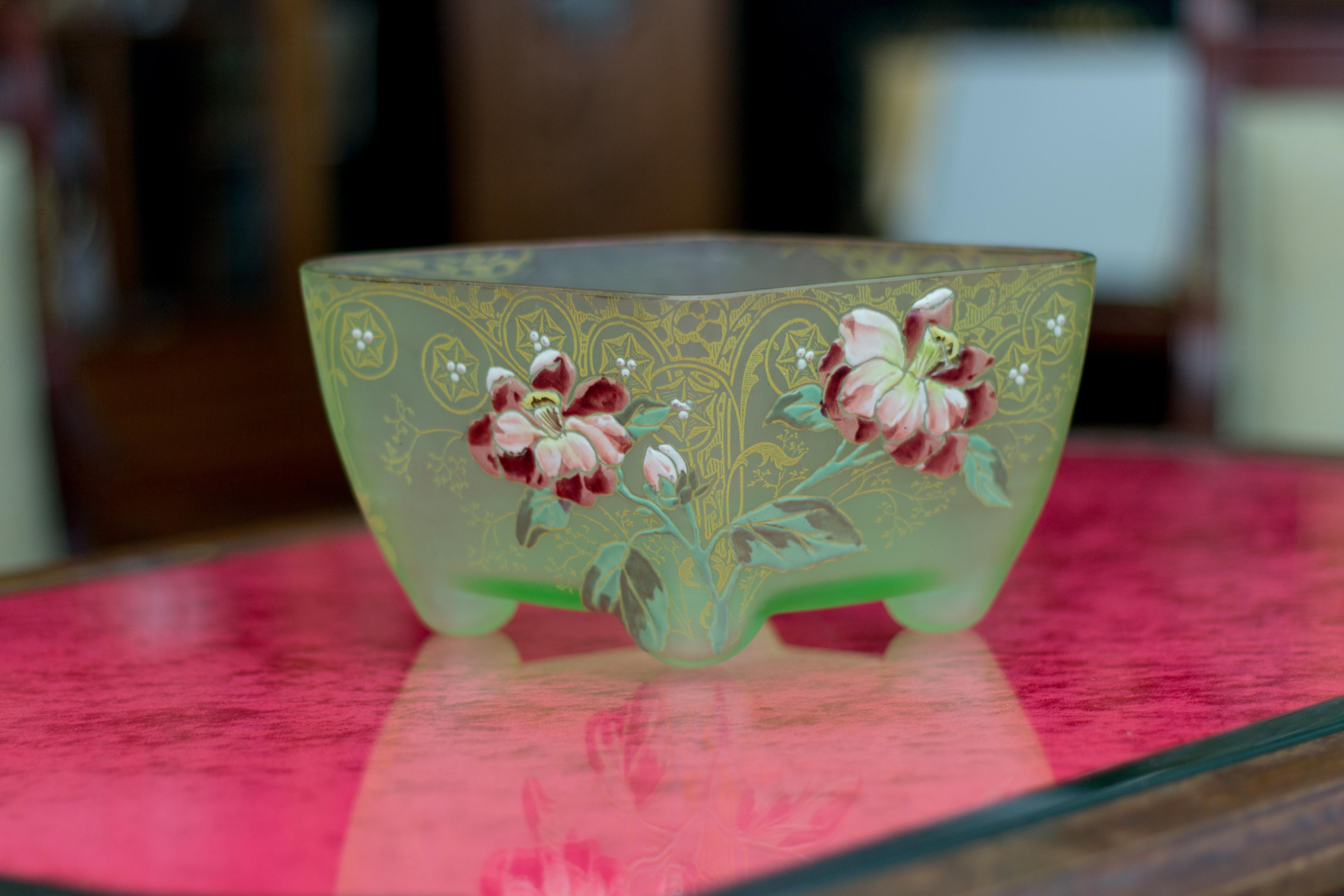 Art Nouveau Square Glass Bowl with Flowers and Ornaments 8