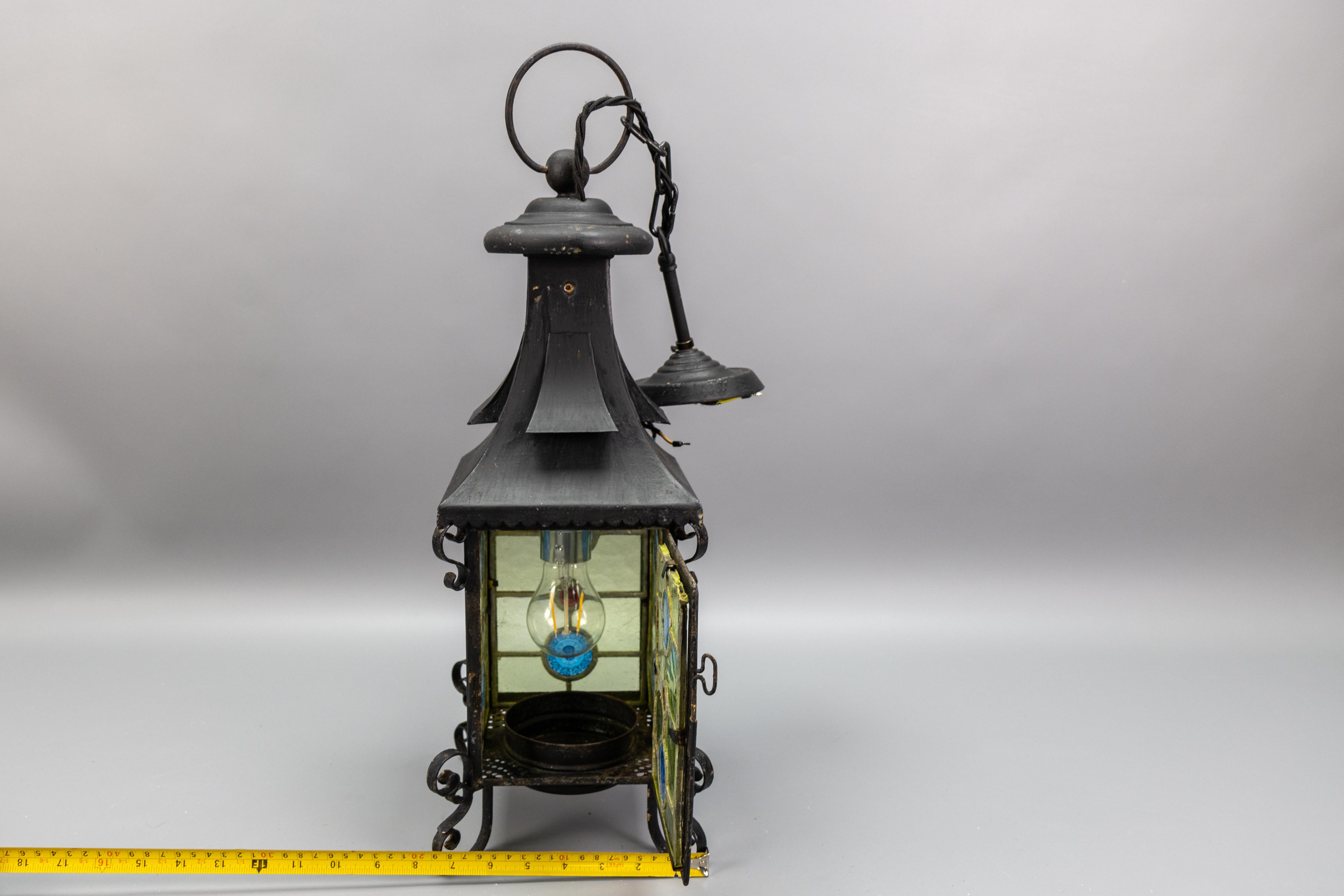 Lanterna a sospensione in vetro colorato e metallo in stile Art Nouveau, Germania, circa 1920 in vendita 14