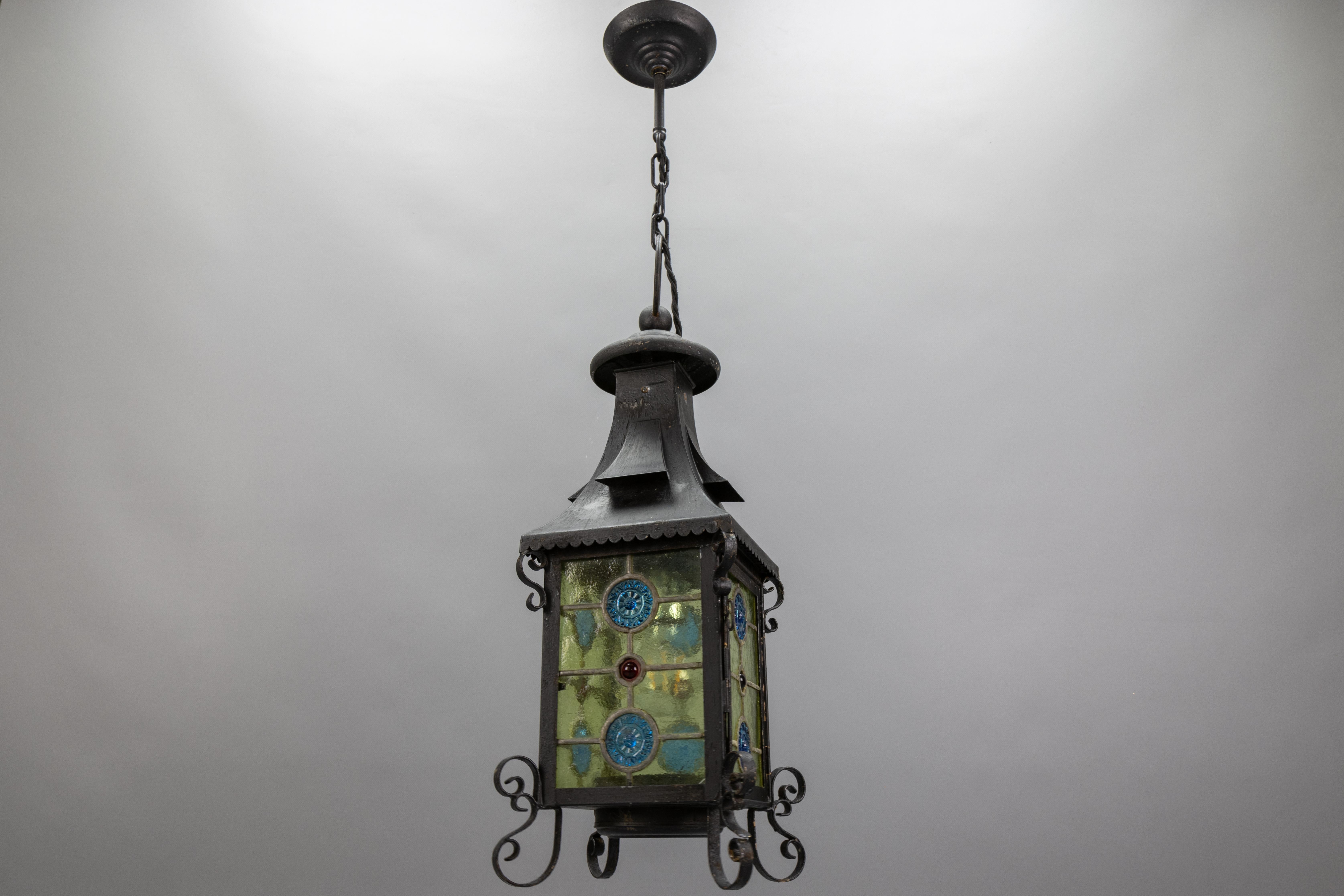 Lanterna a sospensione in vetro colorato e metallo in stile Art Nouveau, Germania, circa 1920 In condizioni buone in vendita a Barntrup, DE