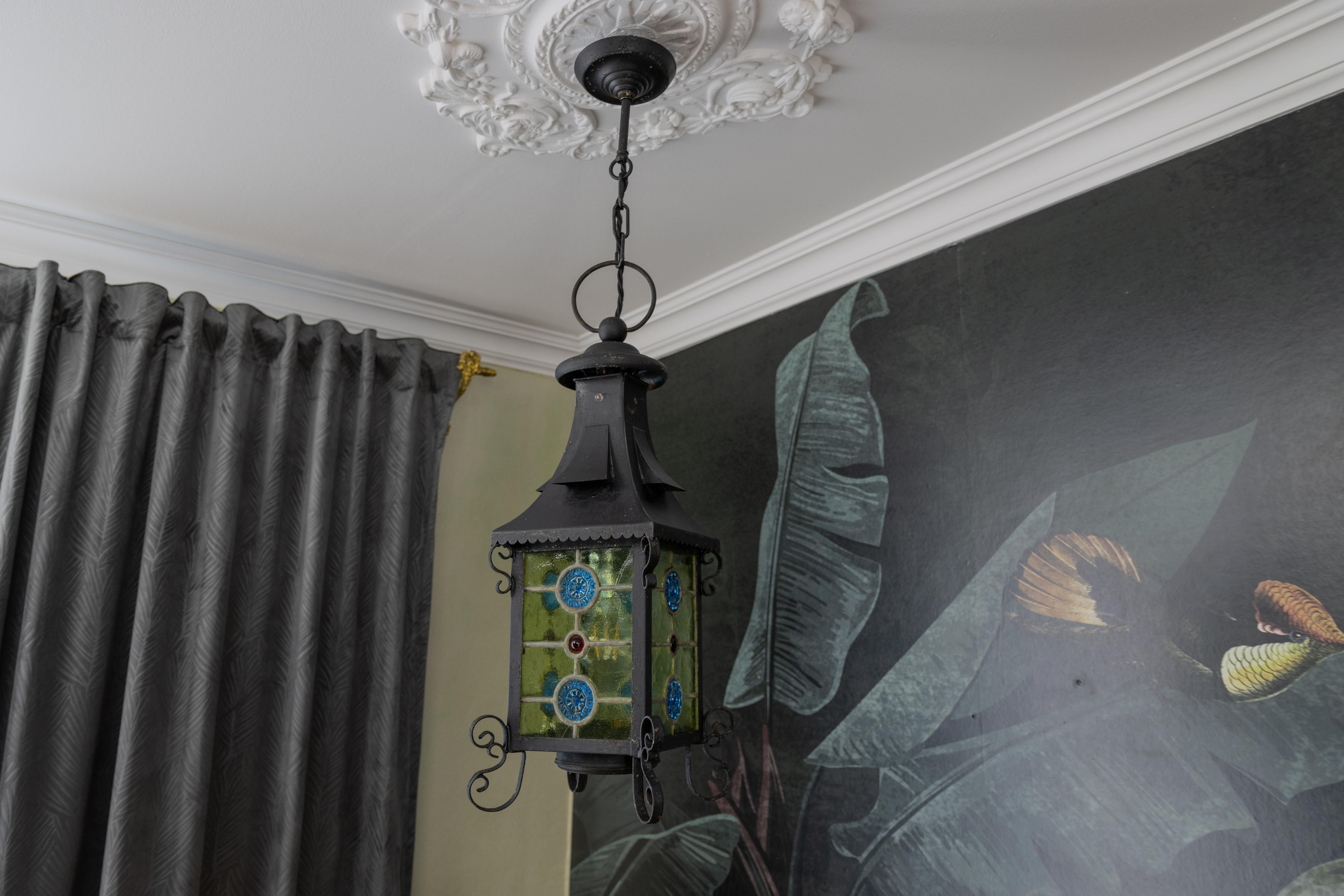 Metallo Lanterna a sospensione in vetro colorato e metallo in stile Art Nouveau, Germania, circa 1920 in vendita