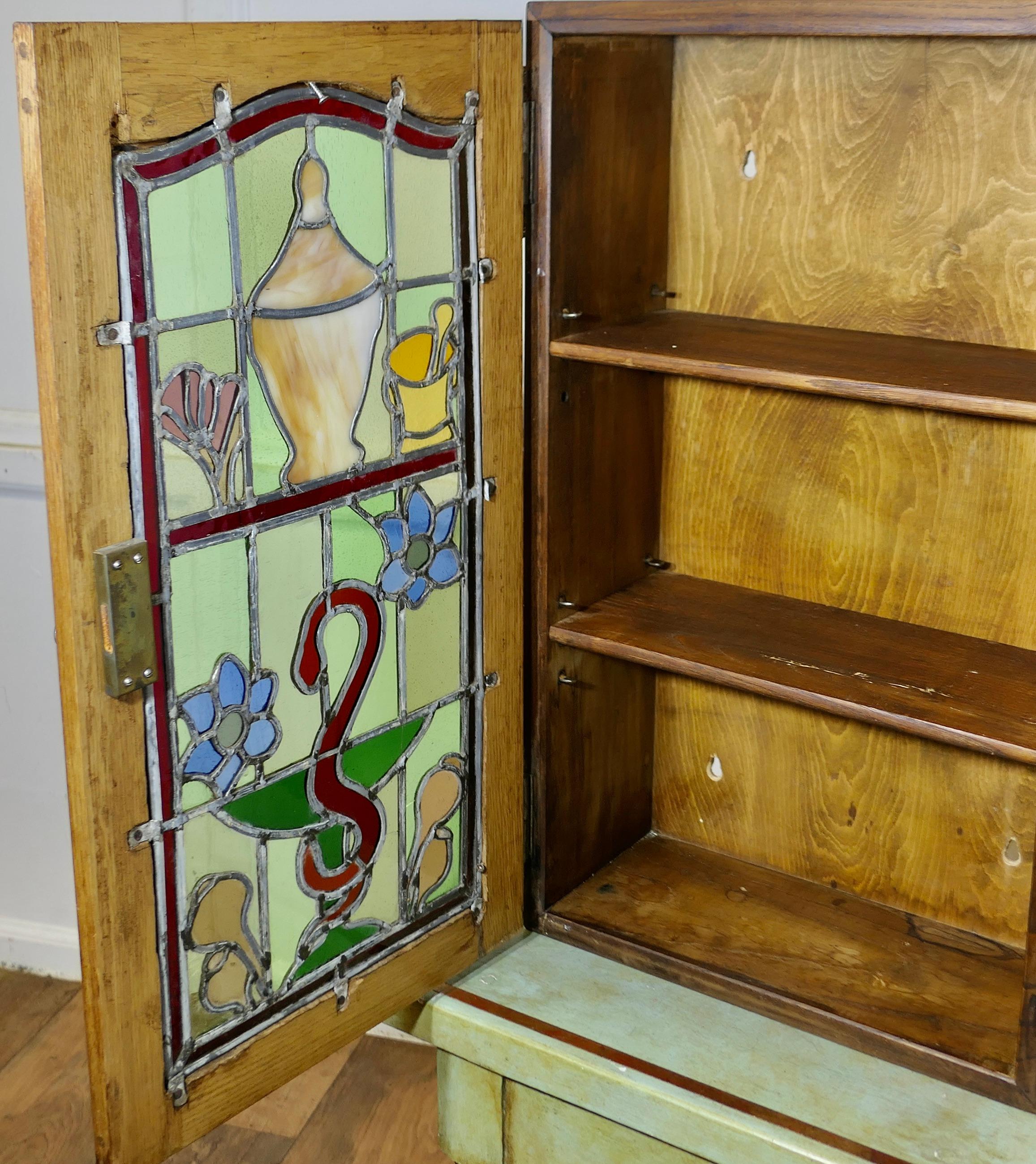 Armoire de pharmacie ou de salle de bains Art Nouveau Bon état à Godshill, Isle of Wight