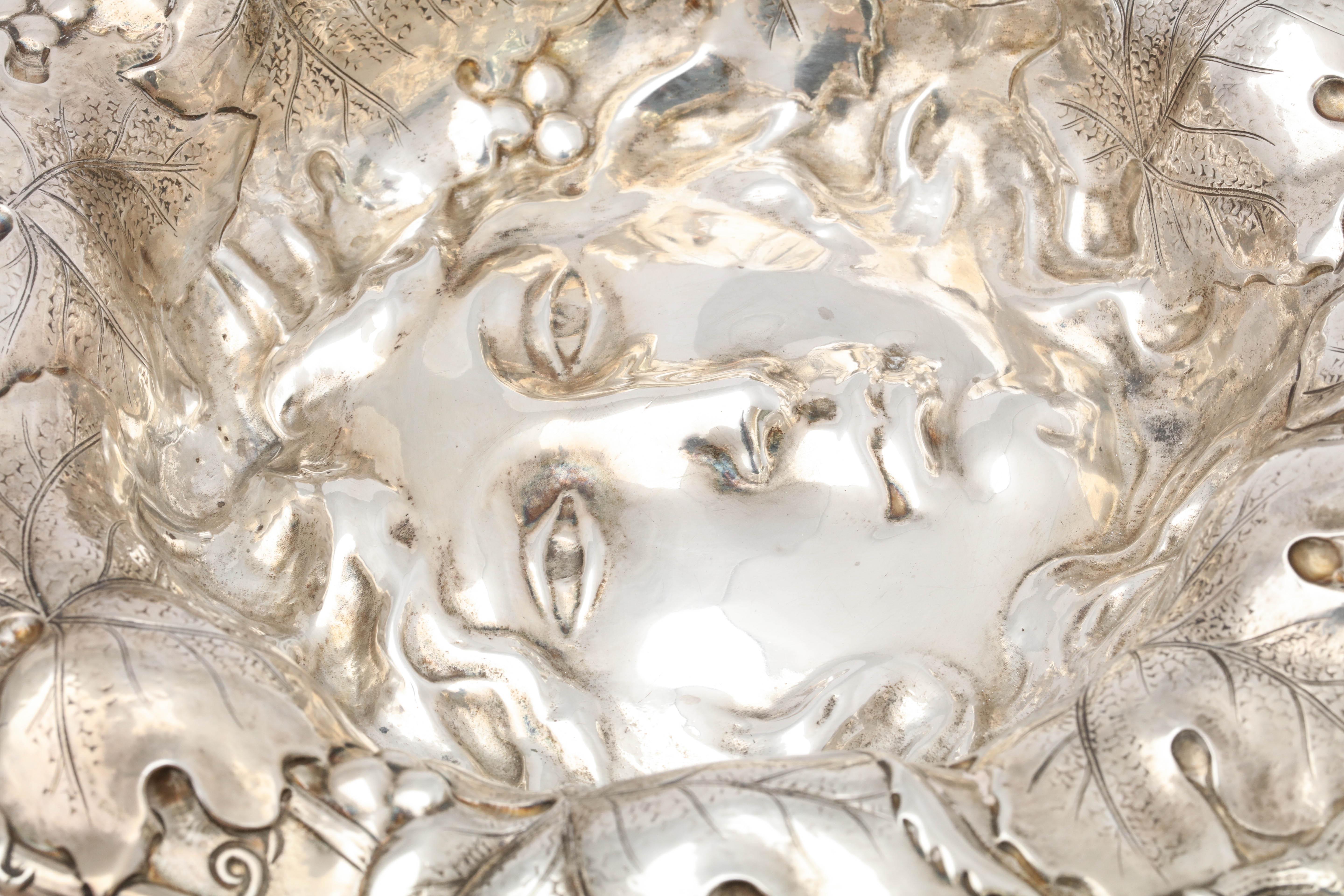 Ciotola Art Nouveau in argento sterling di Whiting Mfg. Co In condizioni ottime in vendita a New York, NY