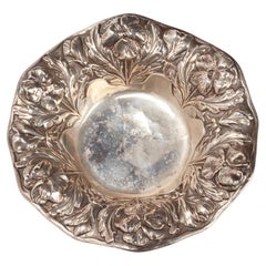 Ciotola in argento sterling Art nouveau, Stati Uniti, 1890 circa.
