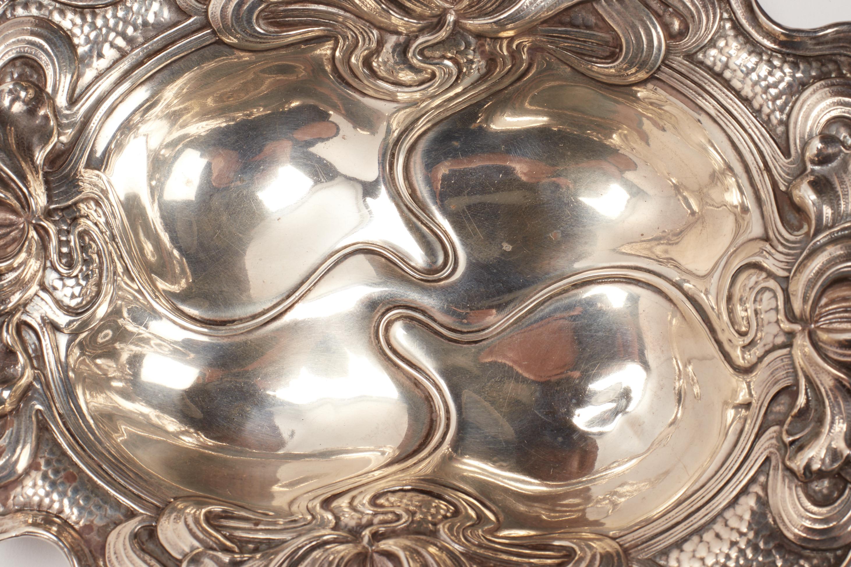 Sterling Silver Art nouveau sterling silver bowl, USA 1890. 