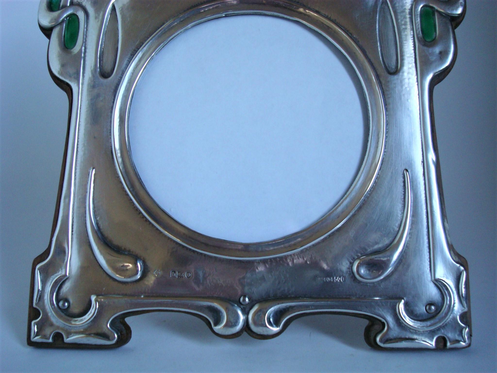 Cadre pour photographies Art Nouveau - Art & Craft en argent sterling émaillé, Cymric 1903 Bon état - En vente à Buenos Aires, Olivos