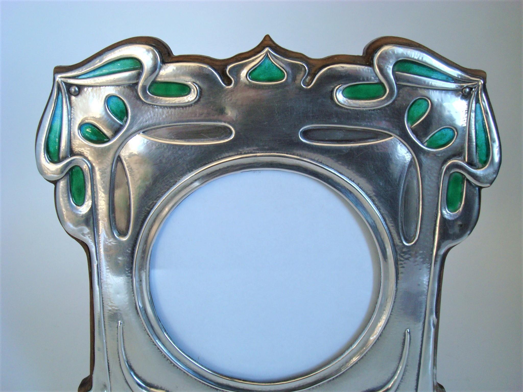 Cadre pour photographies Art Nouveau - Art & Craft en argent sterling émaillé, Cymric 1903 en vente 1