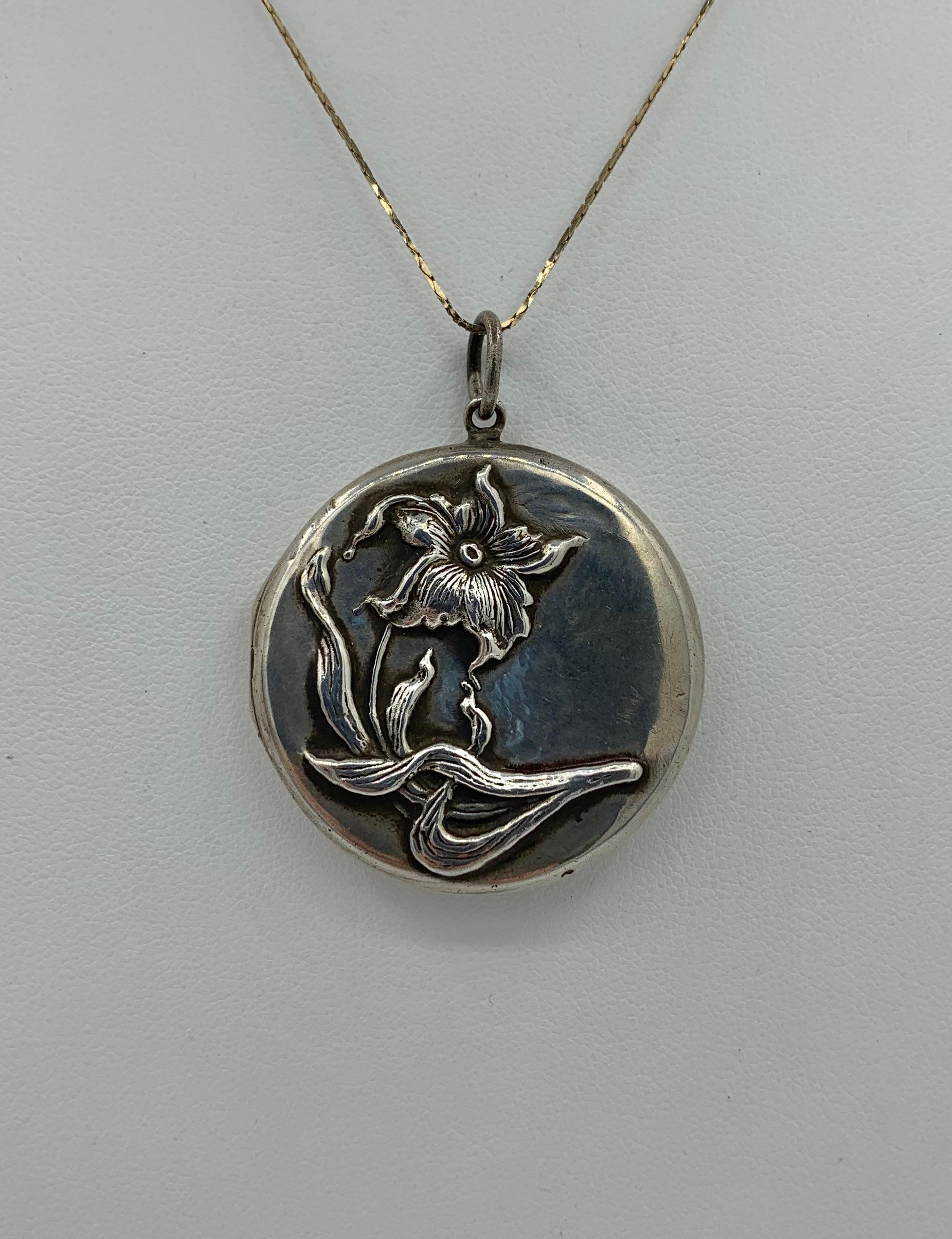 iris and lily turquoise necklace