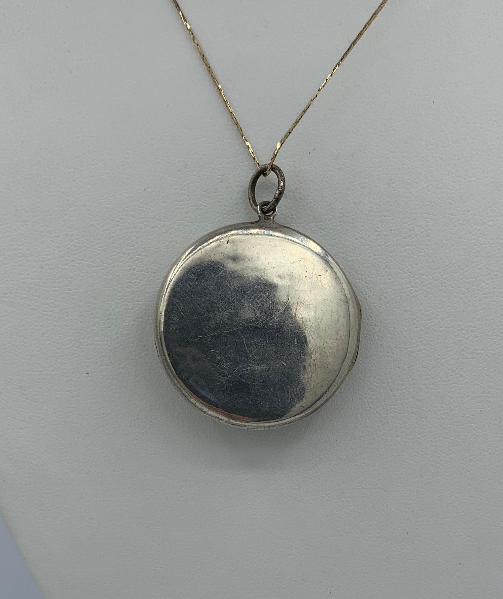 Women's Art Nouveau Sterling Silver Lily Flower Locket Pendant Necklace Circa 1910