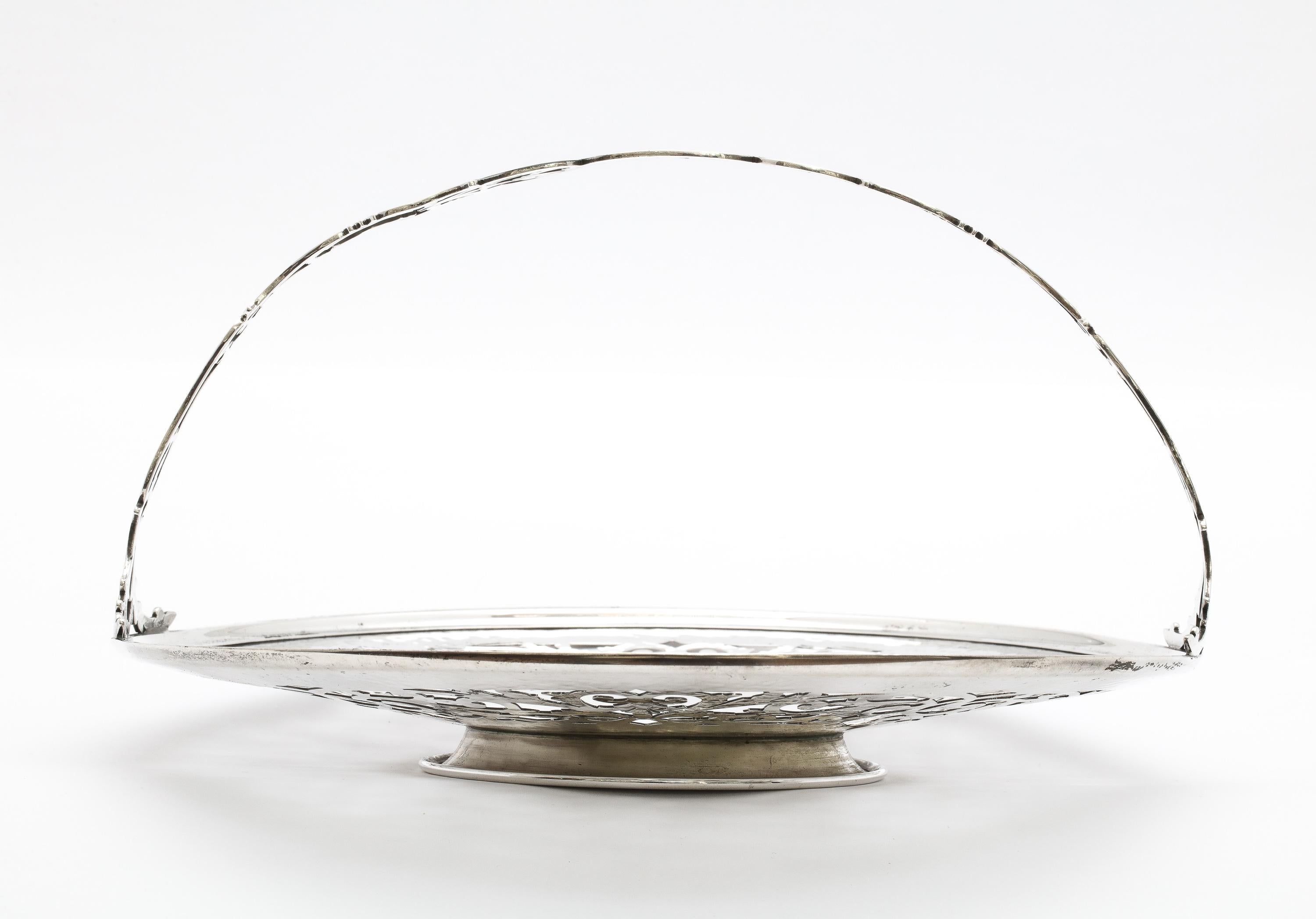 Art Nouveau Sterling Silver Pedestal Based Pierced Cake/Cookie Basket/Platter For Sale 14