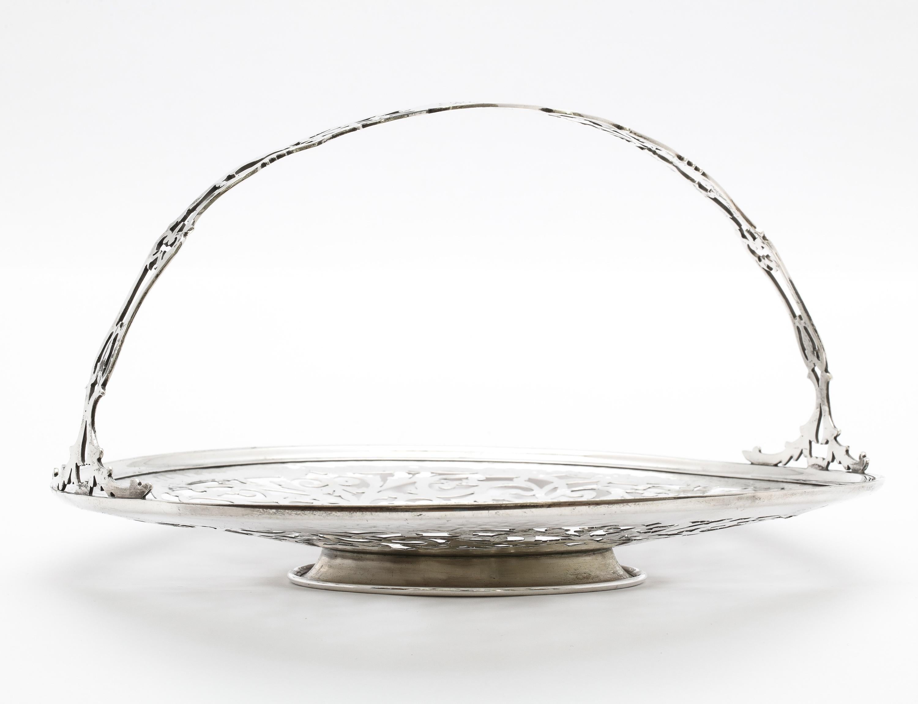 Art Nouveau Sterling Silver Pedestal Based Pierced Cake/Cookie Basket/Platter For Sale 15