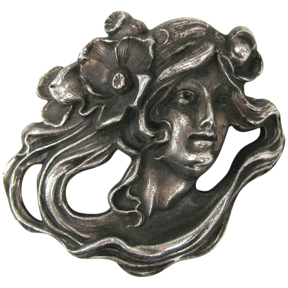Art Nouveau Sterling Silver Portrait Brooch Pin Pendant 1920s of a woman  For Sale