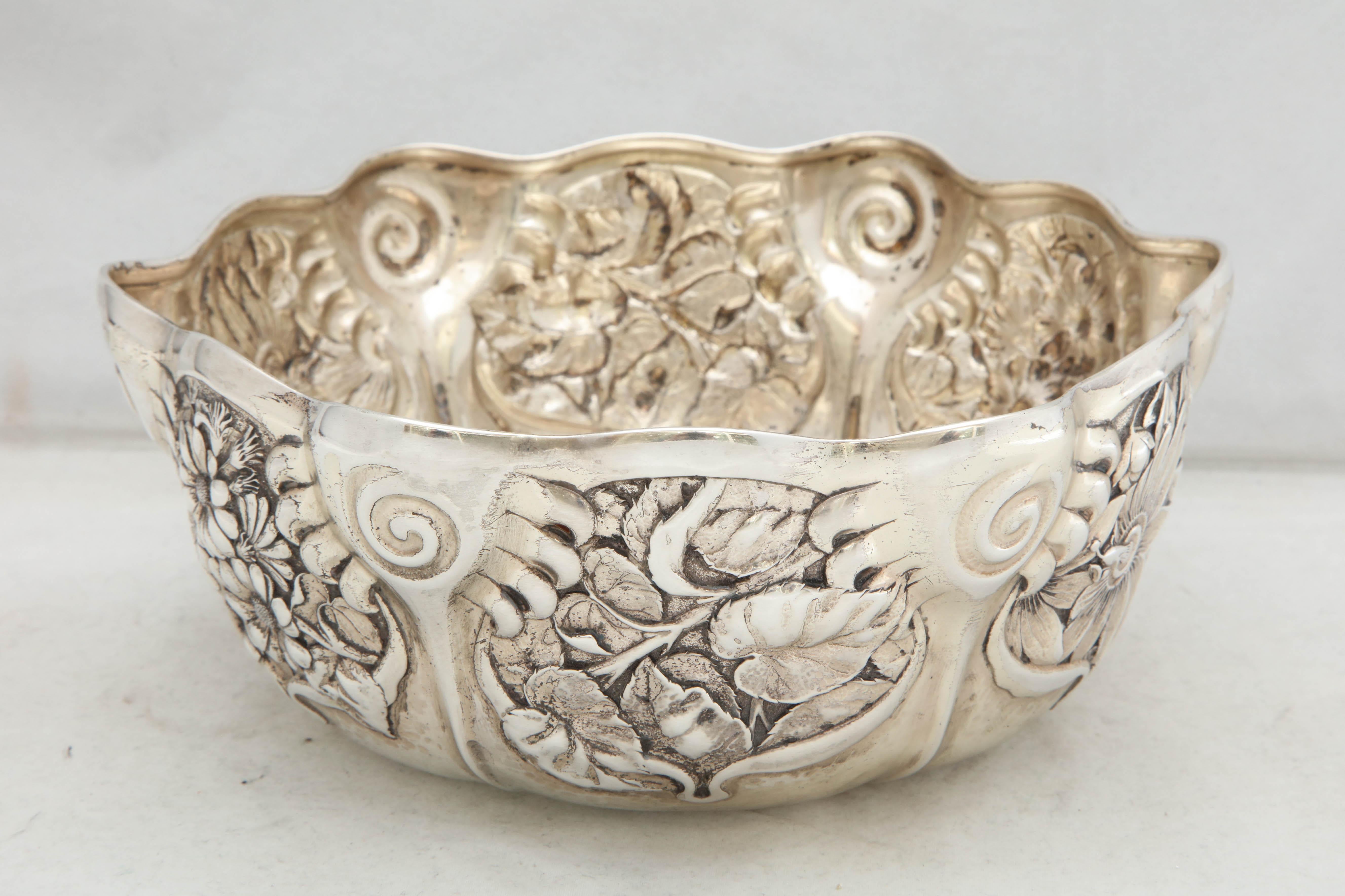 Art Nouveau Sterling Silver Serving Bowl by Whiting Mfg. Co In Excellent Condition In New York, NY