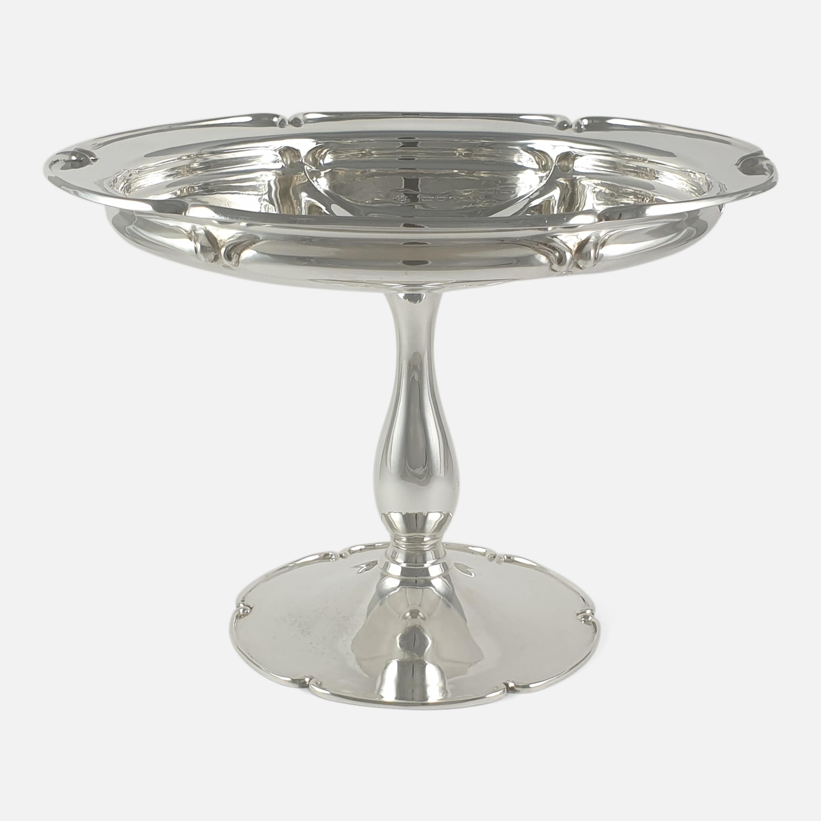 Tazza Art Nouveau de plata de ley, R & W Sorley, Londres, 1901 Plata esterlina en venta