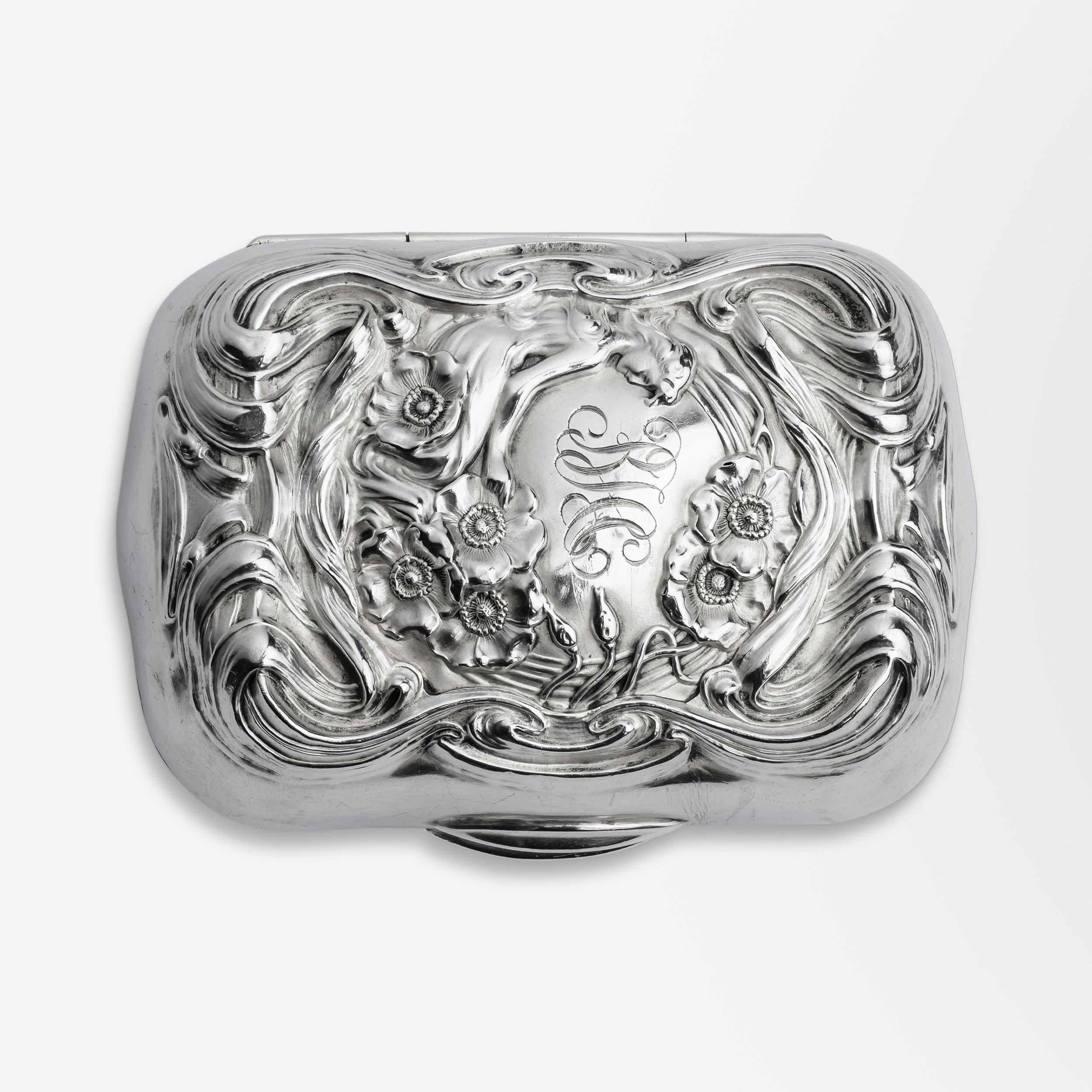 Art Nouveau Sterling Silver Vanity Box by Unger Brothers In Good Condition In Brisbane City, QLD
