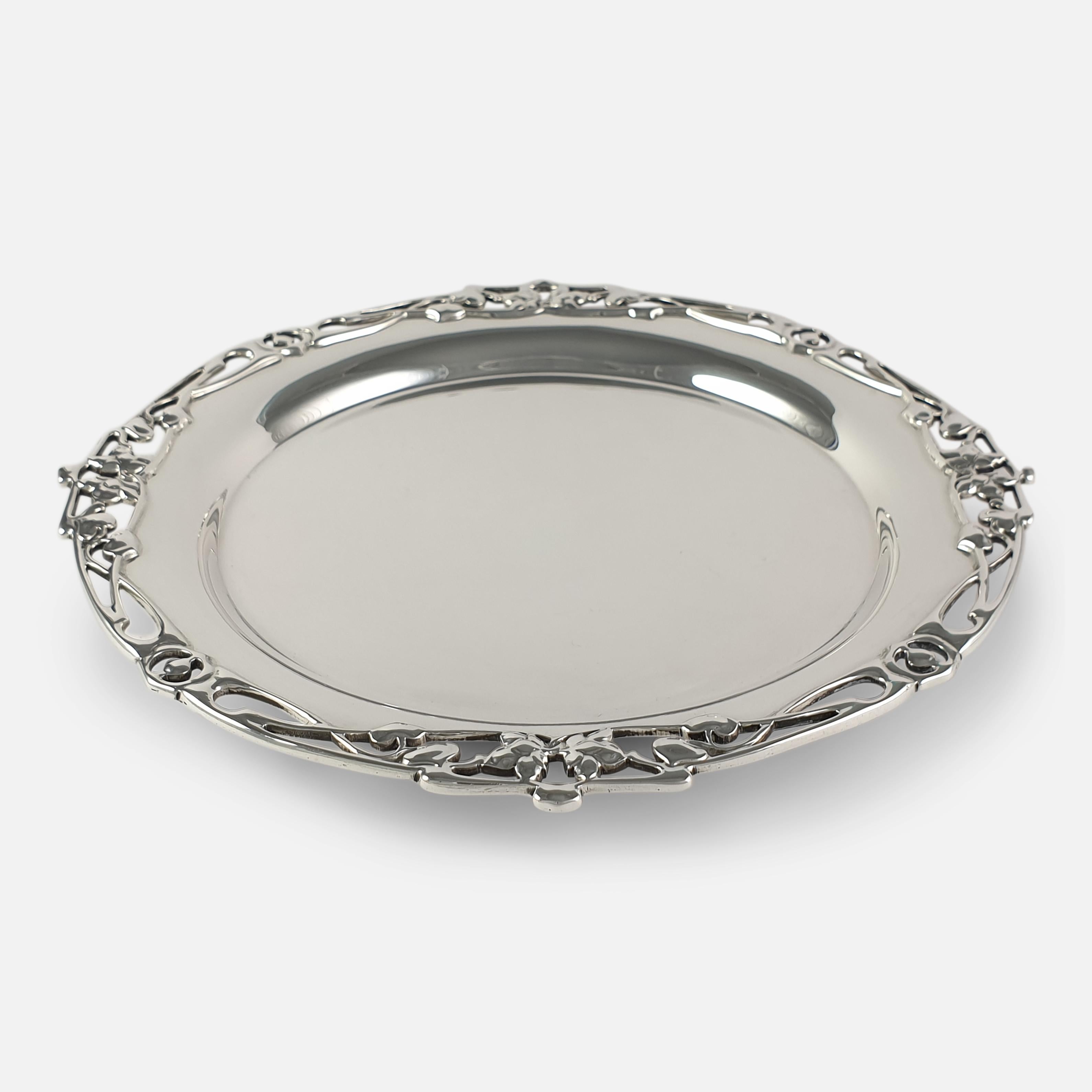 Art Nouveau Sterling Silver Salver, 1906 In Good Condition In Glasgow, GB