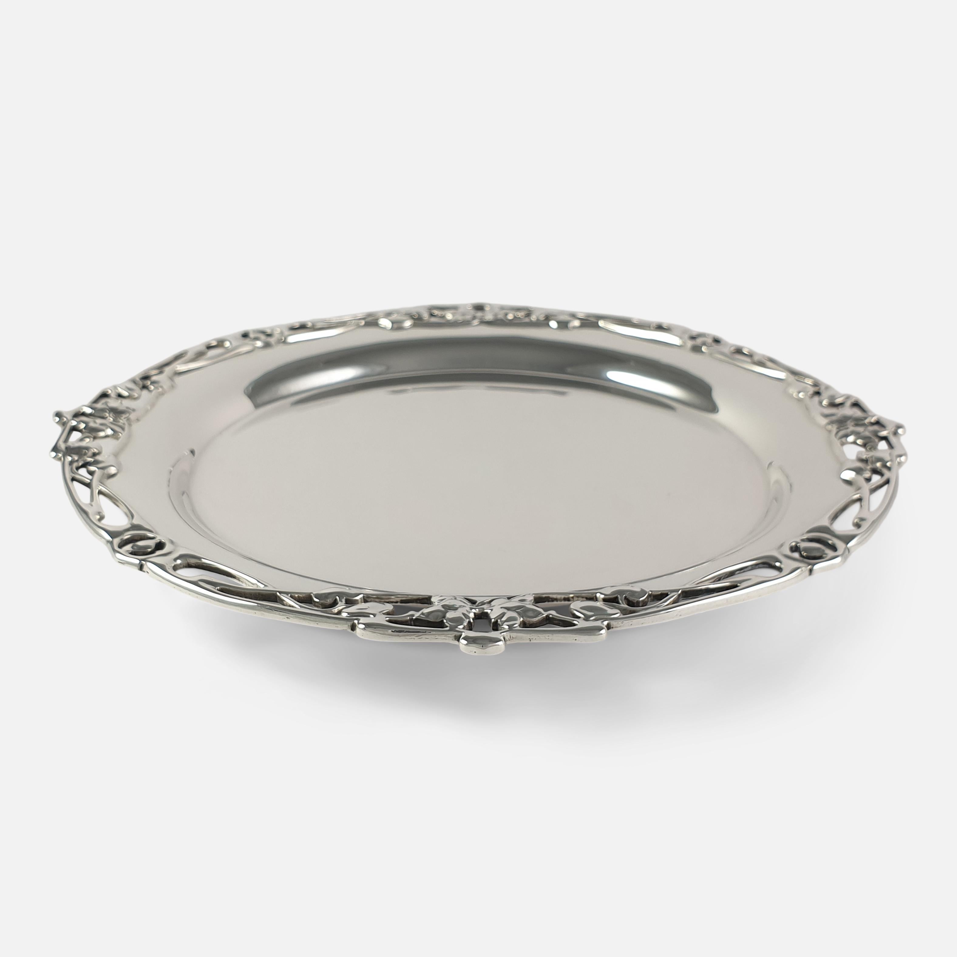 Early 20th Century Art Nouveau Sterling Silver Salver, 1906