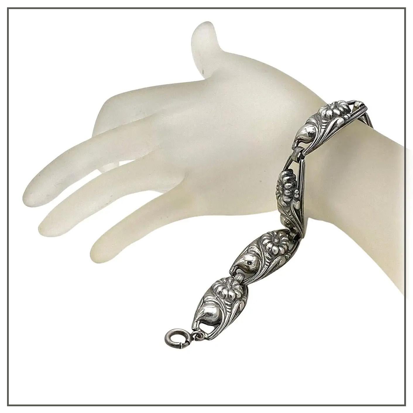 Art Nouveau Sterling Siver Link Bracelet In Good Condition For Sale In Atlanta, GA
