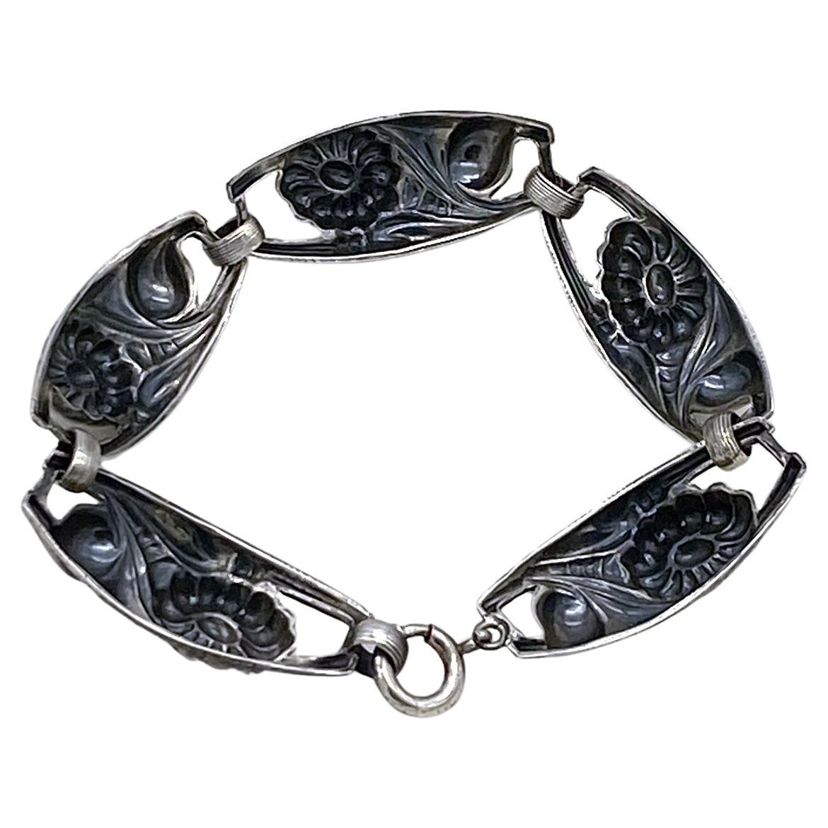 Women's Art Nouveau Sterling Siver Link Bracelet For Sale