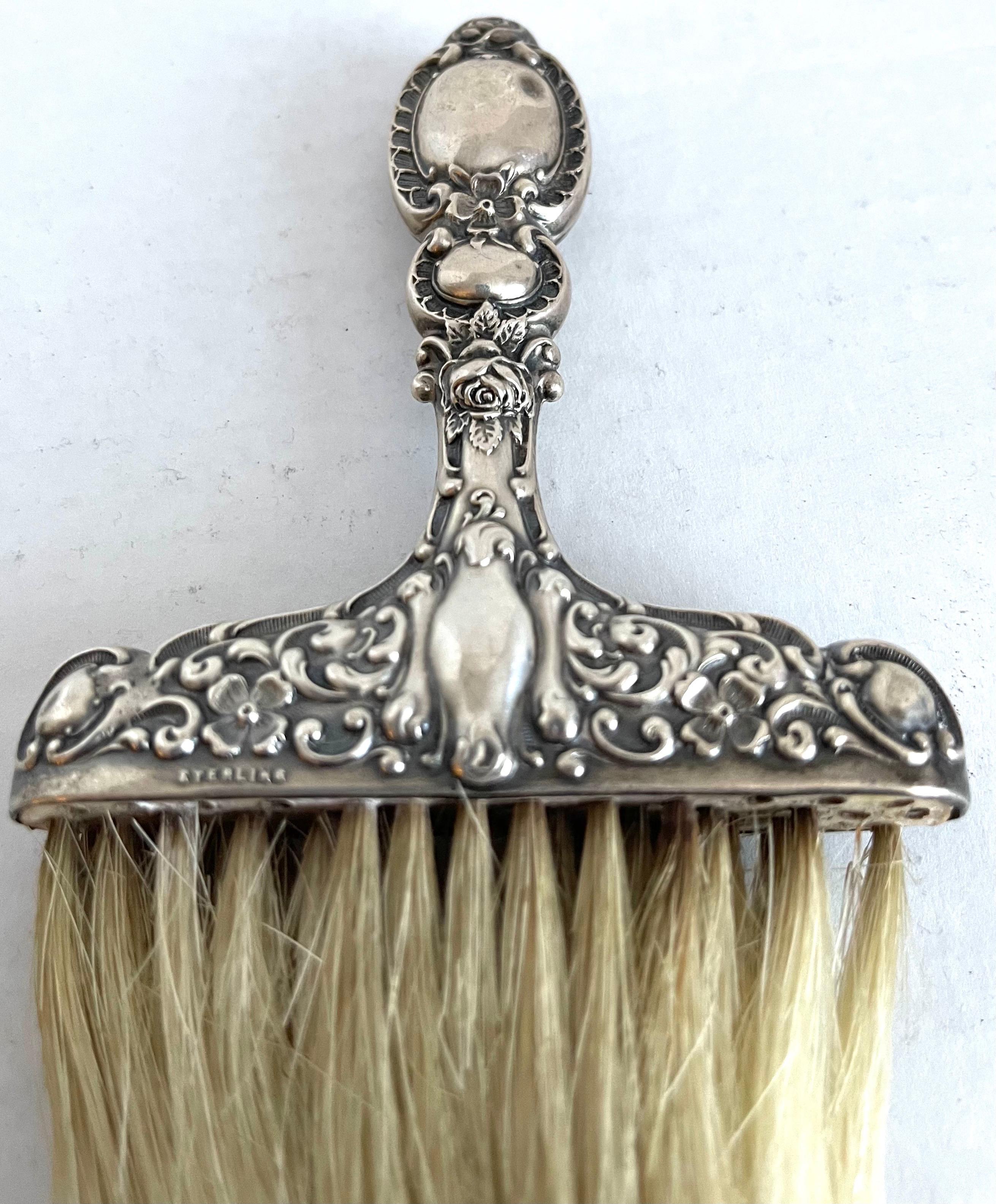 Pinceles de tocador Art Nouveau de Sterling, set de 6 en venta 7