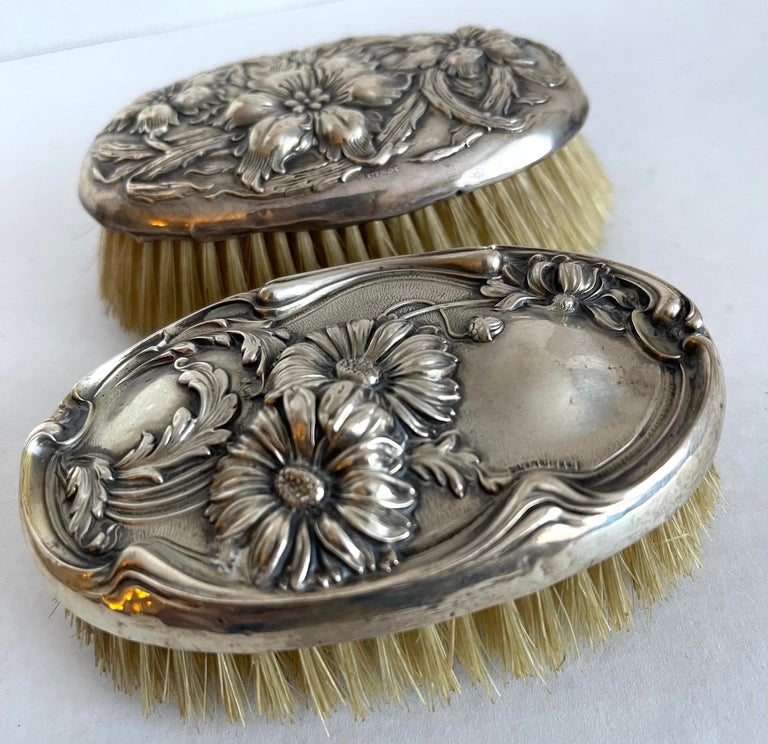 Art Nouveau Sterling Vanity Brushes, Set of 6 For Sale at  display picture 1