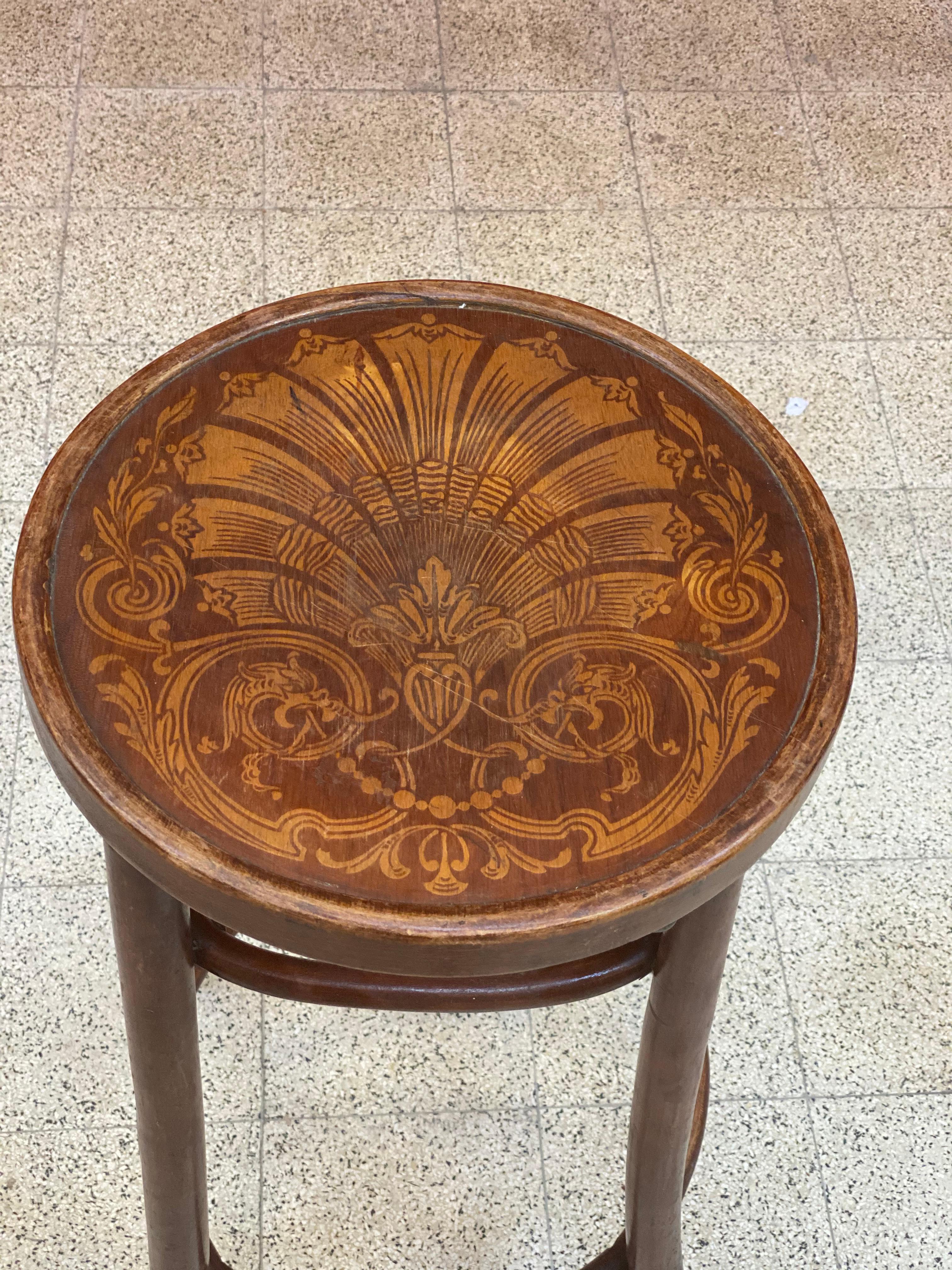 Art Nouveau Stool in the Style of Thonet, circa 1930 In Good Condition For Sale In Saint-Ouen, FR