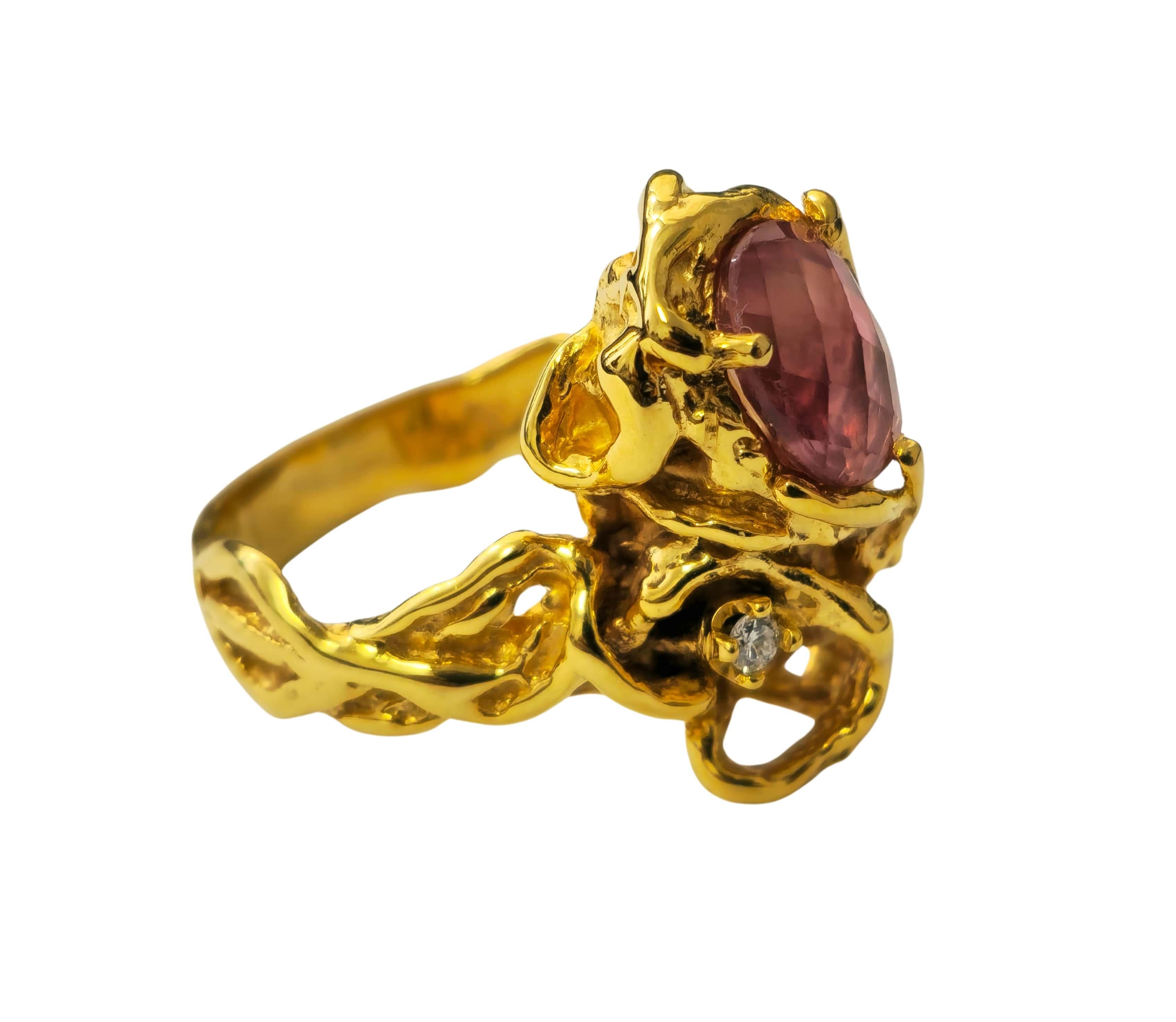 Bague de style Art nouveau en or 14 carats avec saphir de 1,30 carat Excellent état - En vente à Miami, FL