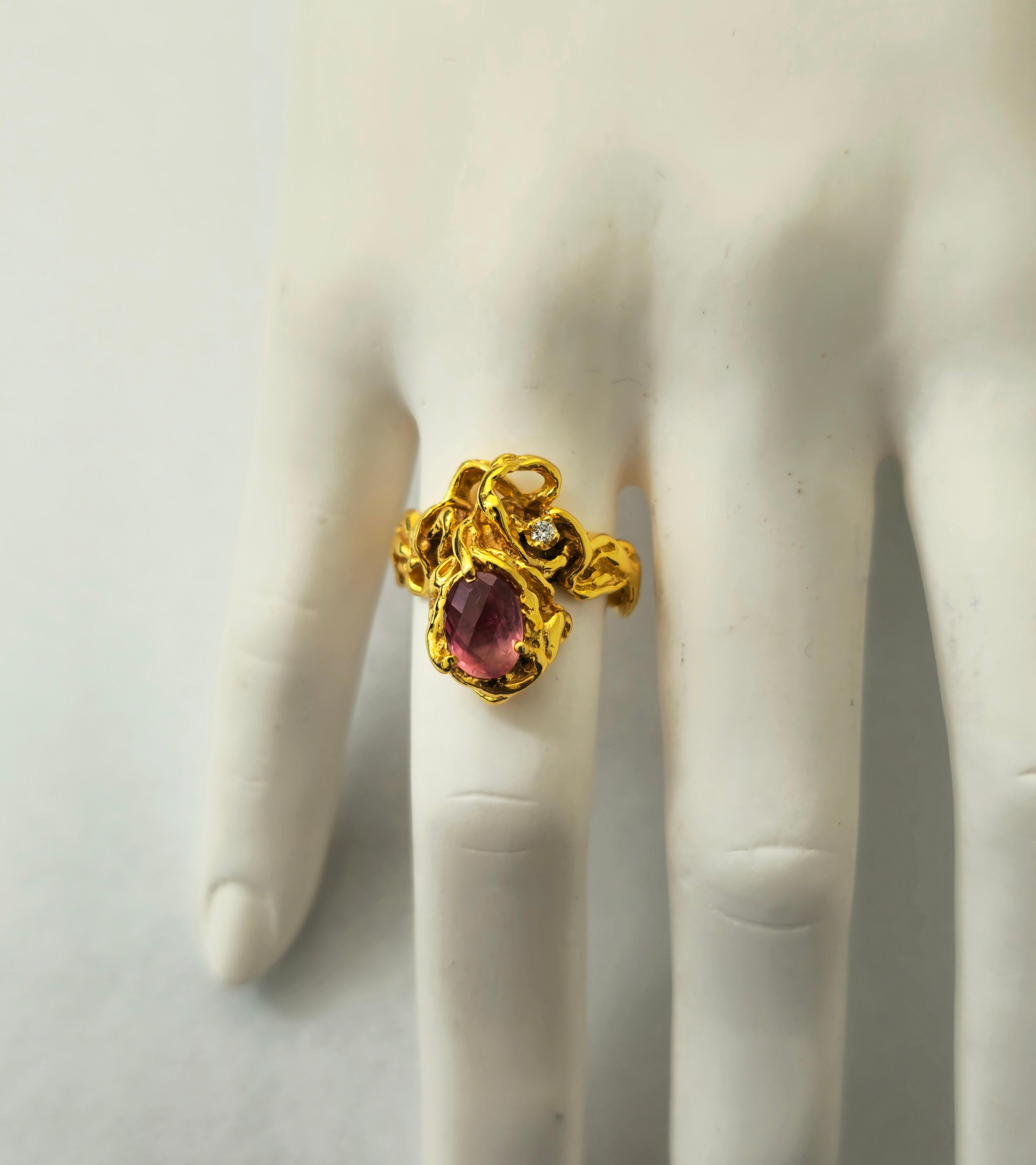 Ring im Jugendstil mit 1,30 Karat Saphir im Art nouveau-Stil aus 14k Gold  Damen im Angebot