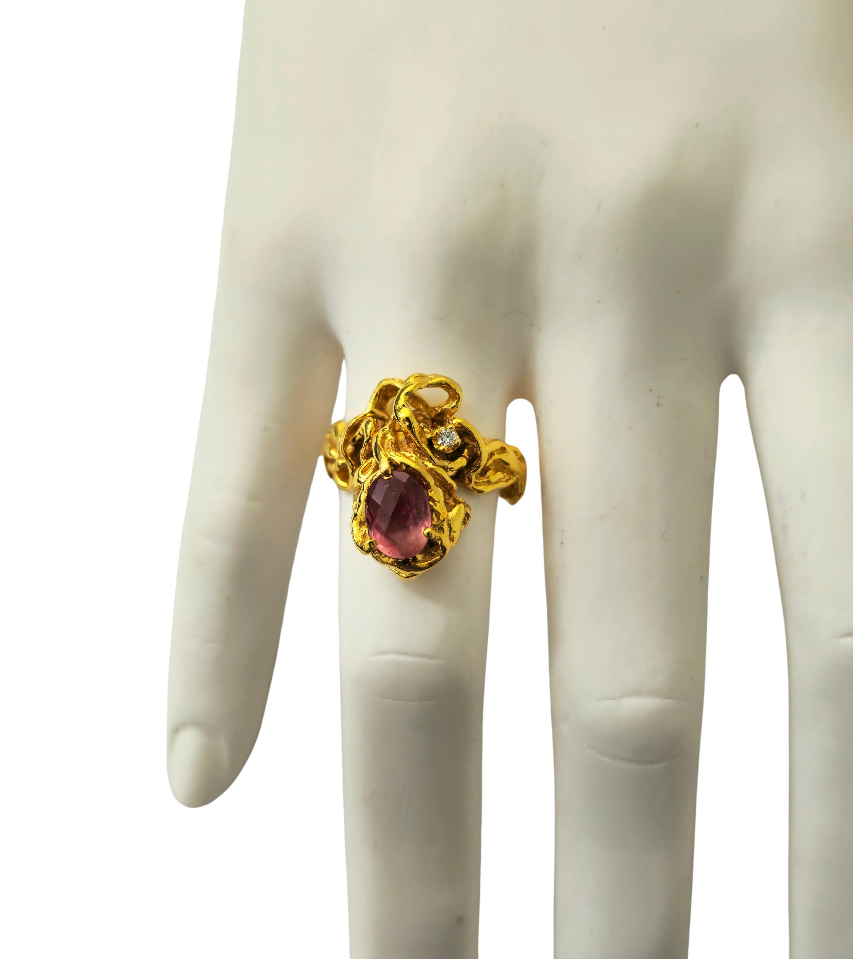 Bague de style Art nouveau en or 14 carats avec saphir de 1,30 carat Pour femmes en vente