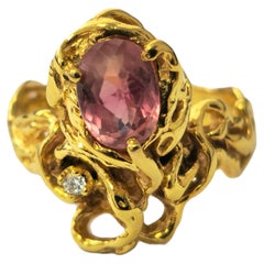 Art Nouveau Style 1.30 Carat Sapphire Ring in 14k Gold 