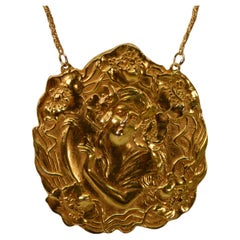 Art Nouveau Style 14 Karat Yellow Gold Pendant Necklace