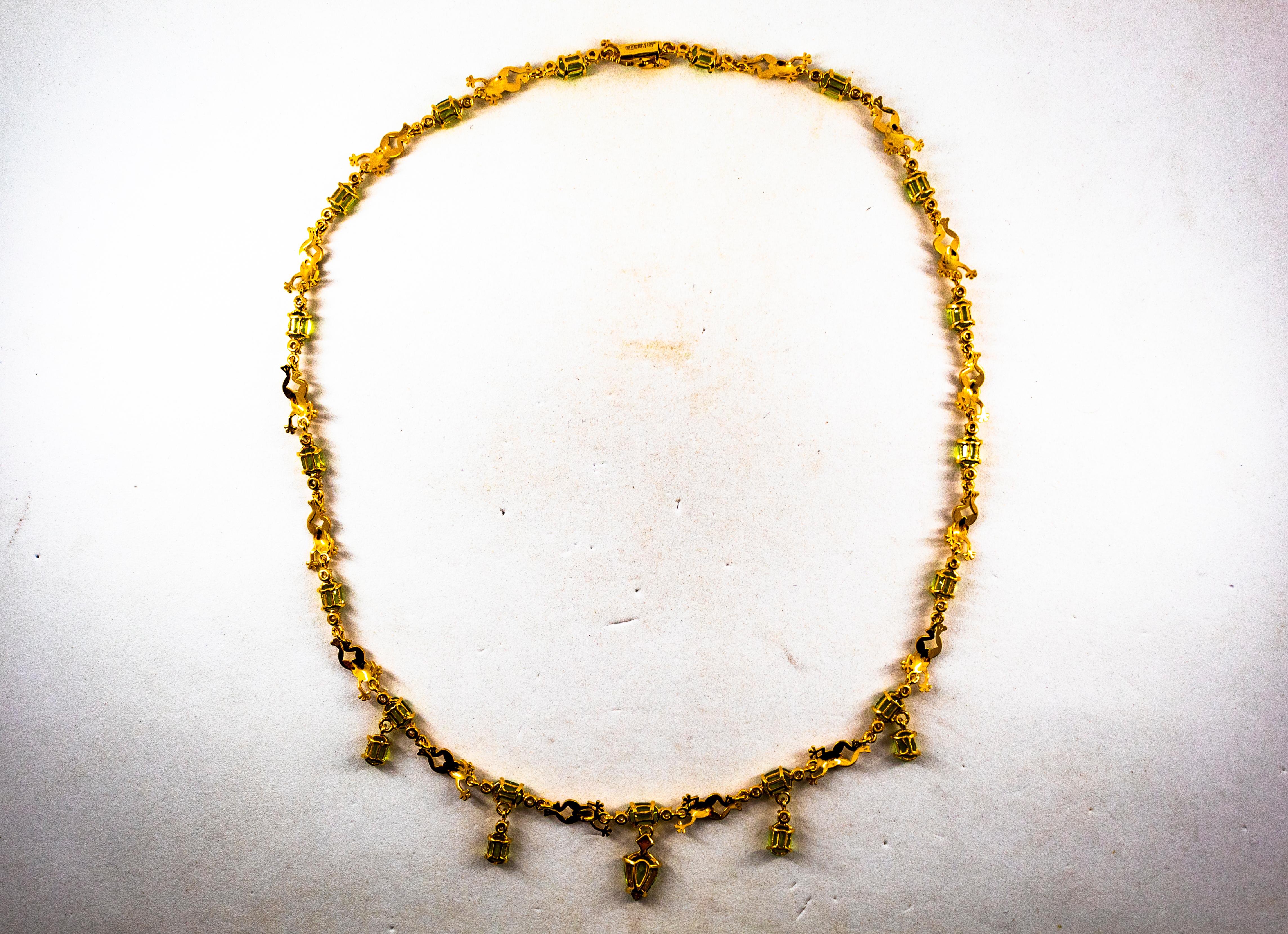 Art Nouveau Style 14,89 Karat Weißer Diamant Peridot Emaille Gelbgold Halskette für Damen oder Herren im Angebot