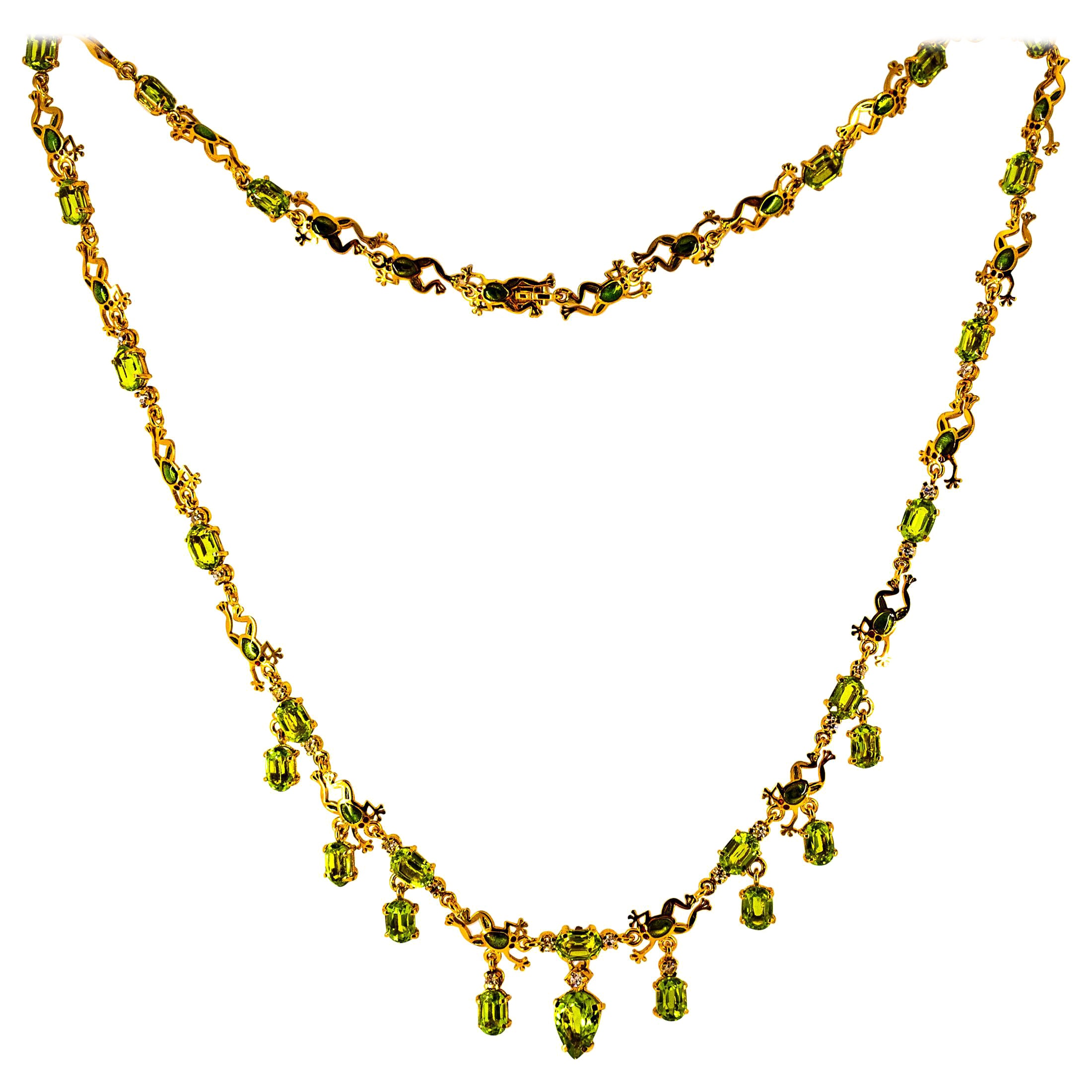 Collana in oro giallo con smalto e diamanti bianchi da 17,49 carati in stile Art Nouveau in vendita