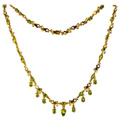 Collar de Oro Amarillo Estilo Art Nouveau 17,49 Quilates Diamante Blanco Peridoto Esmaltado