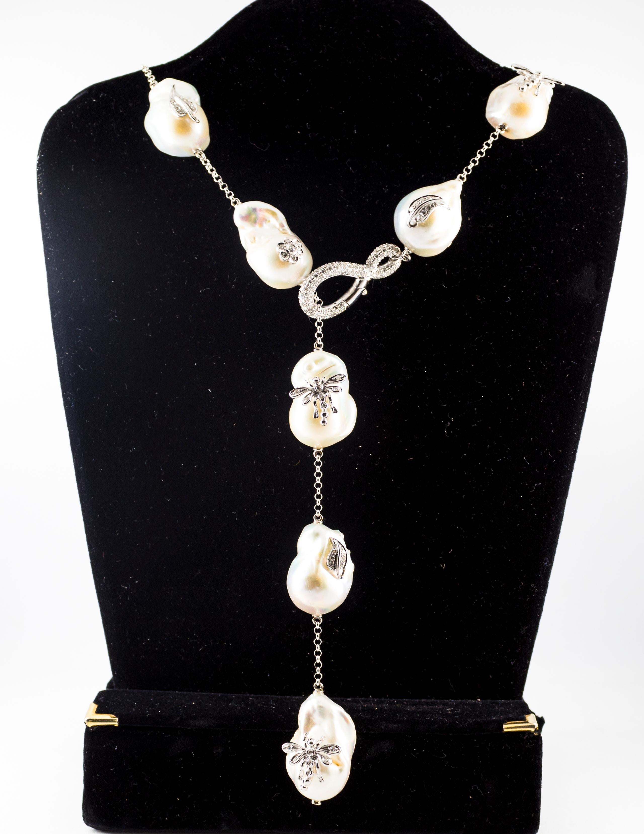 For any problems related to some materials contained in the items that do not allow shipping, please contact the seller with a private message to solve the problem.
We can ship every piece of our 1stdibs catalog worldwide.

This Necklace is made of