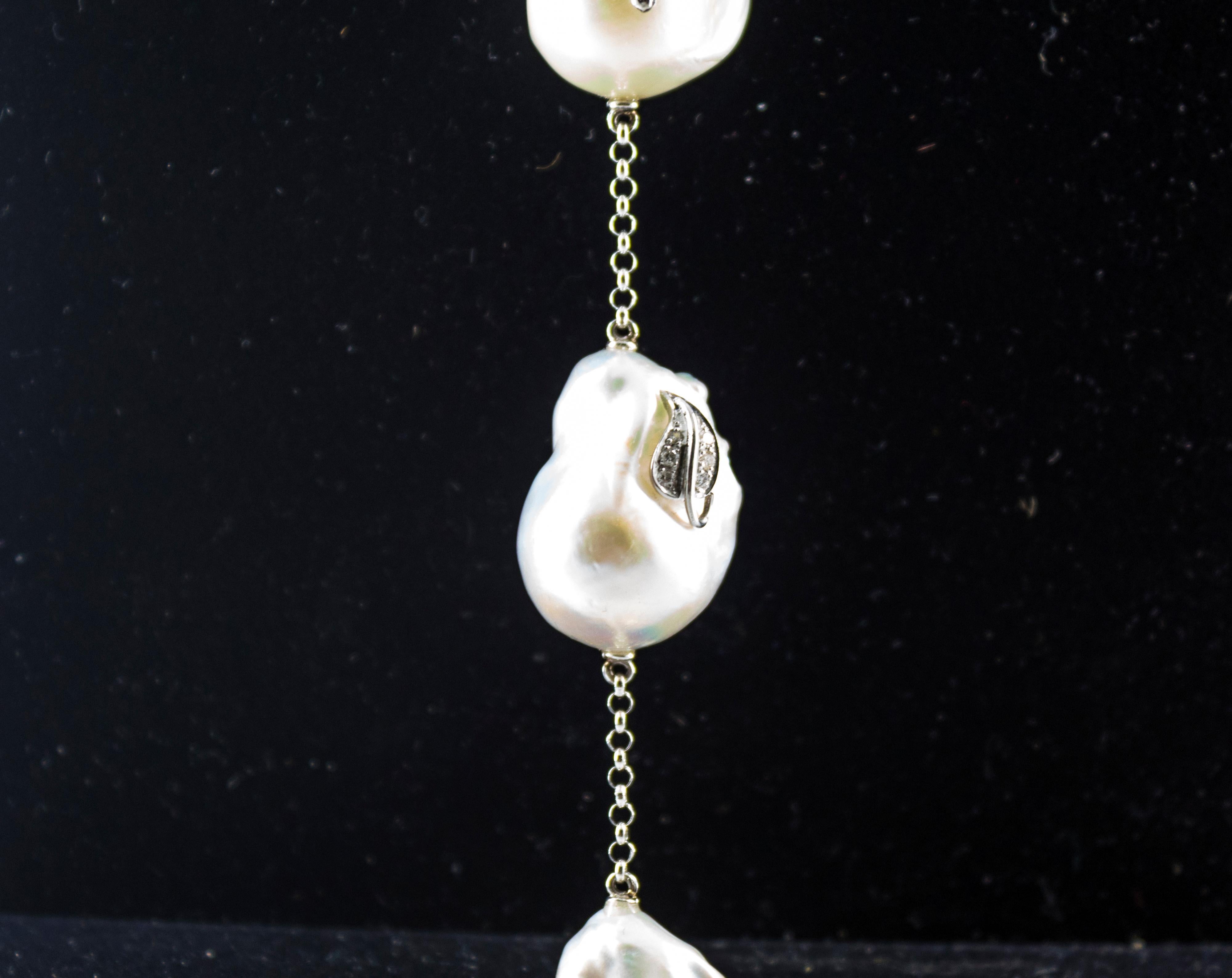 Art Nouveau Style 1.75 Carat White Diamond Pearl White Gold Beaded Drop Necklace In New Condition For Sale In Naples, IT