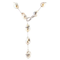 Art Nouveau Style 1.75 Carat White Diamond Pearl White Gold Beaded Drop Necklace