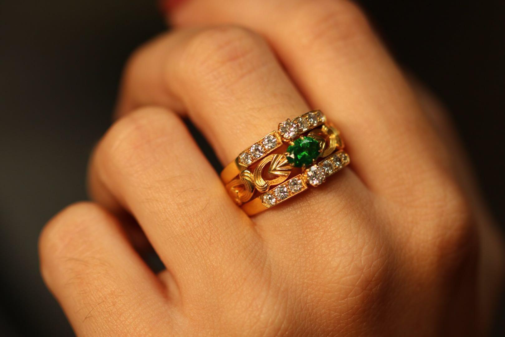 Art Nouveau Style 18 Karat Gold Demantoid Garnet and Diamond Ring 2